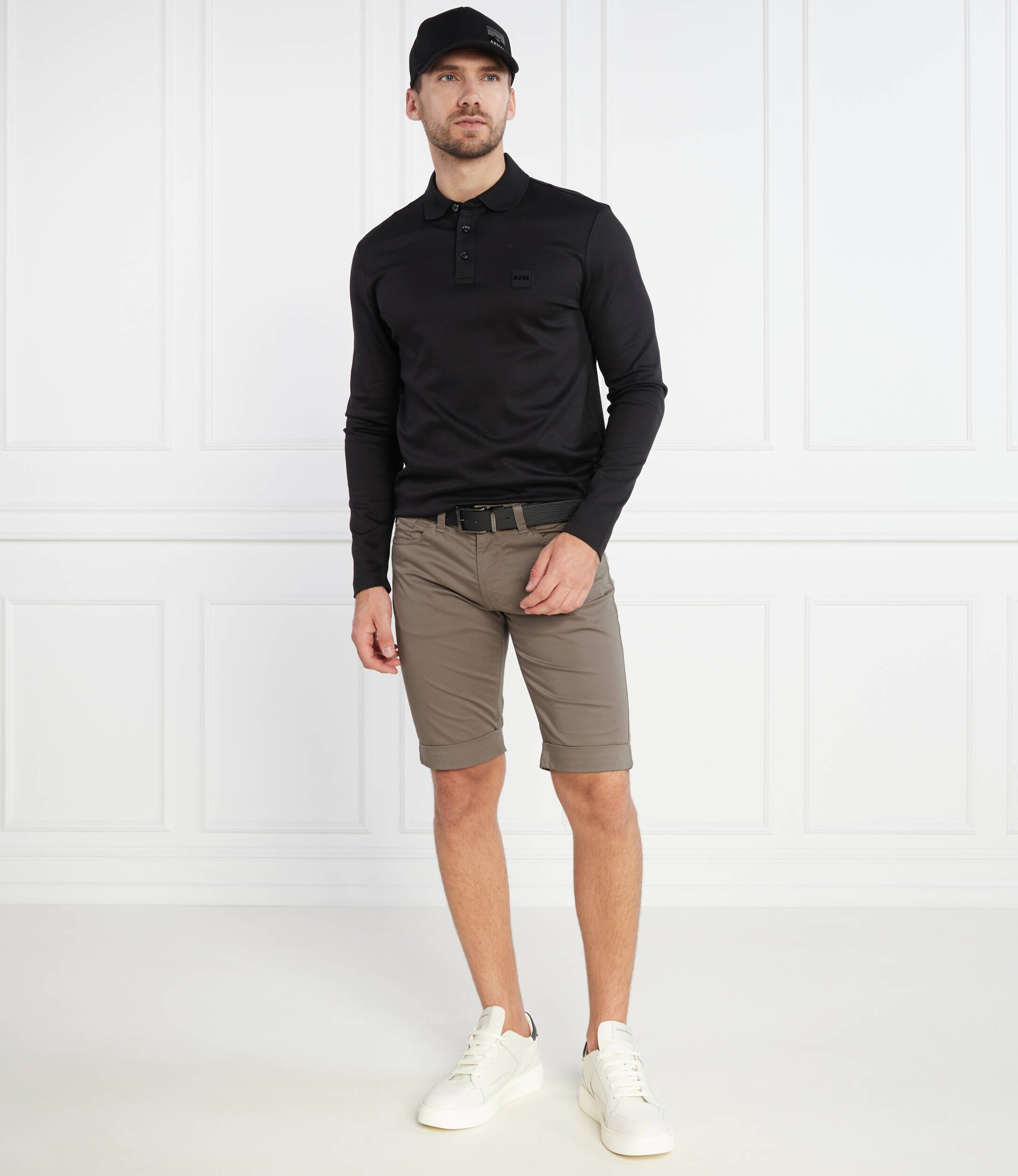 Emporio Armani Pantaloni scurți chino | regular fit