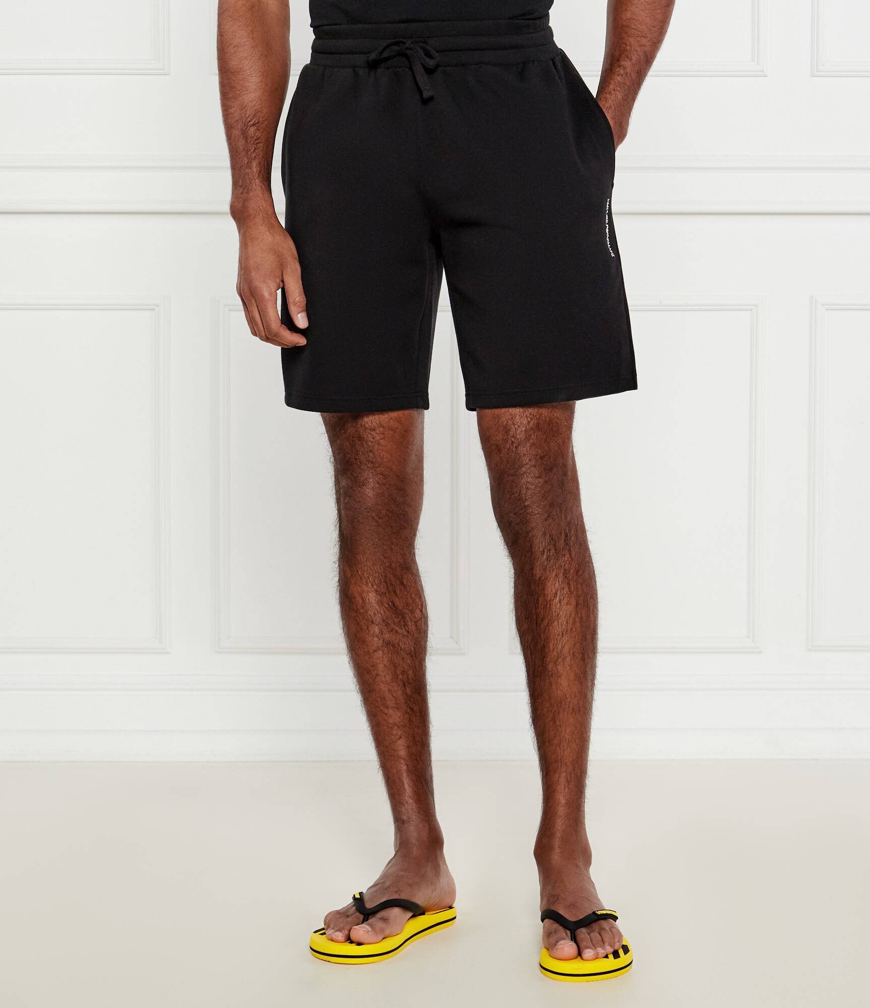 Emporio Armani Pantaloni scurți | Regular Fit