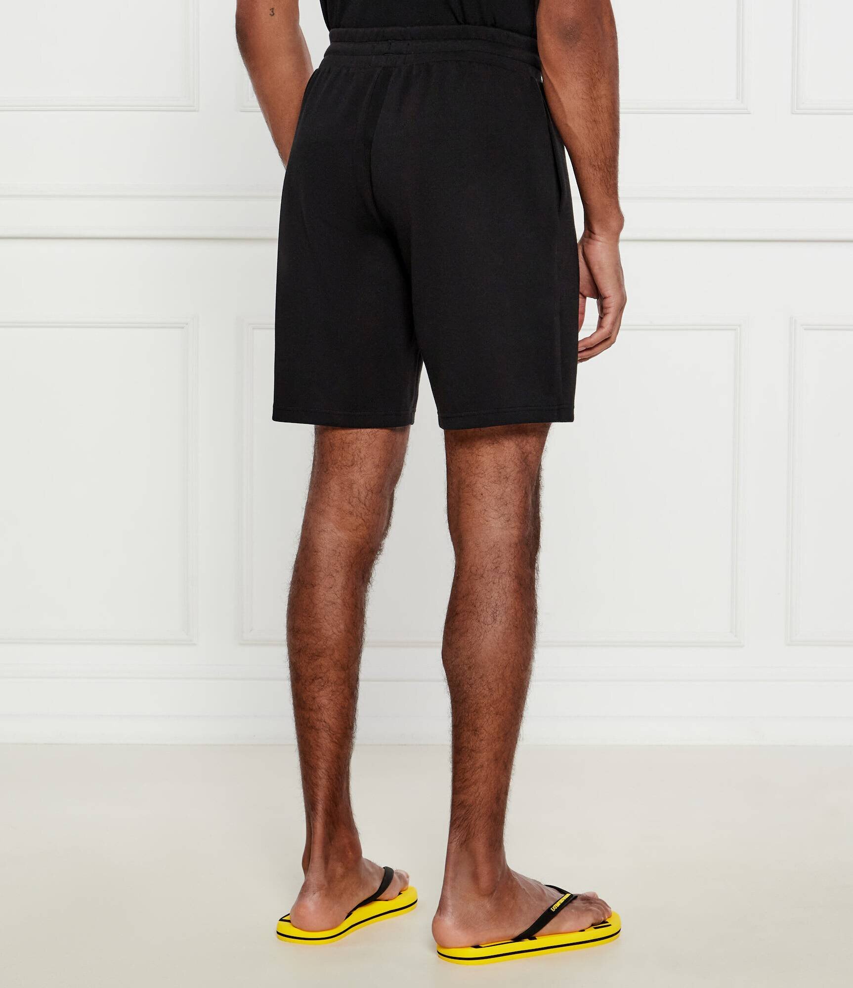 Emporio Armani Pantaloni scurți | Regular Fit