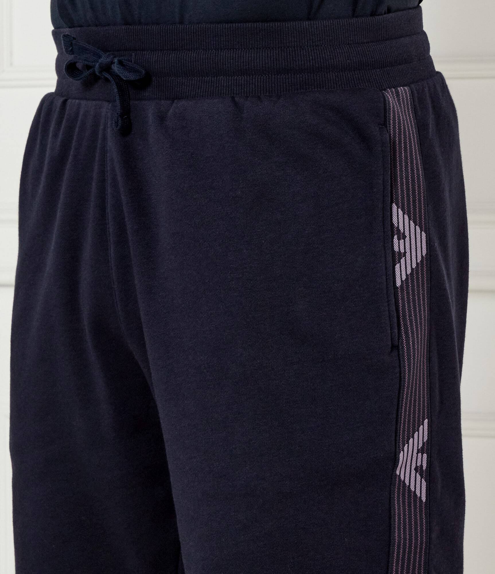 Emporio Armani Pantaloni scurți | Regular Fit