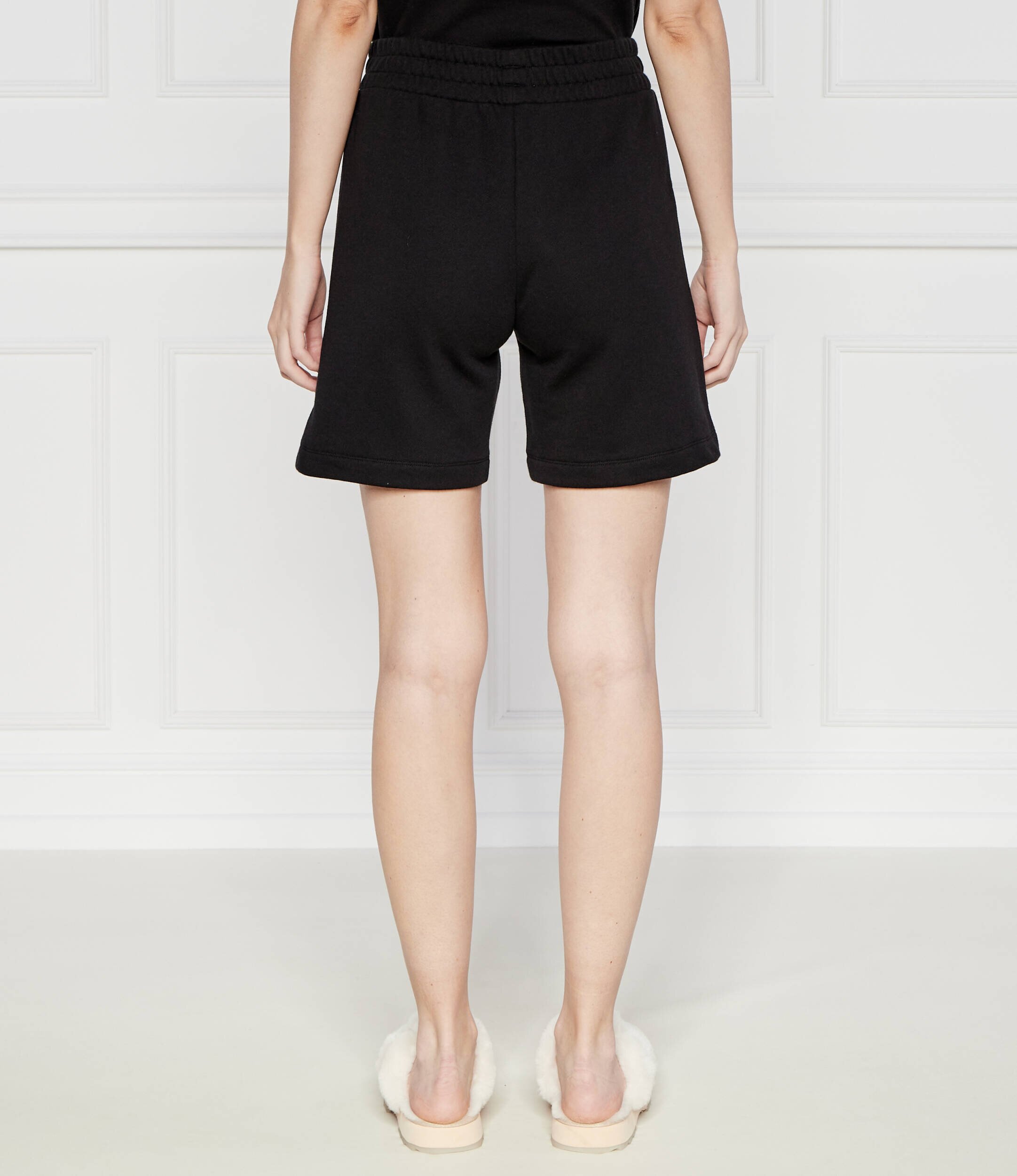 Emporio Armani Pantaloni scurți | Regular Fit