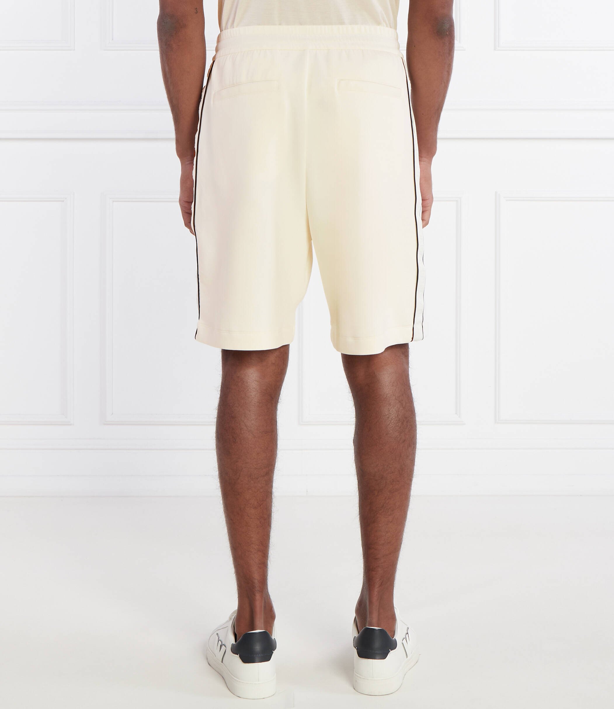 Emporio Armani Pantaloni scurți | Regular Fit