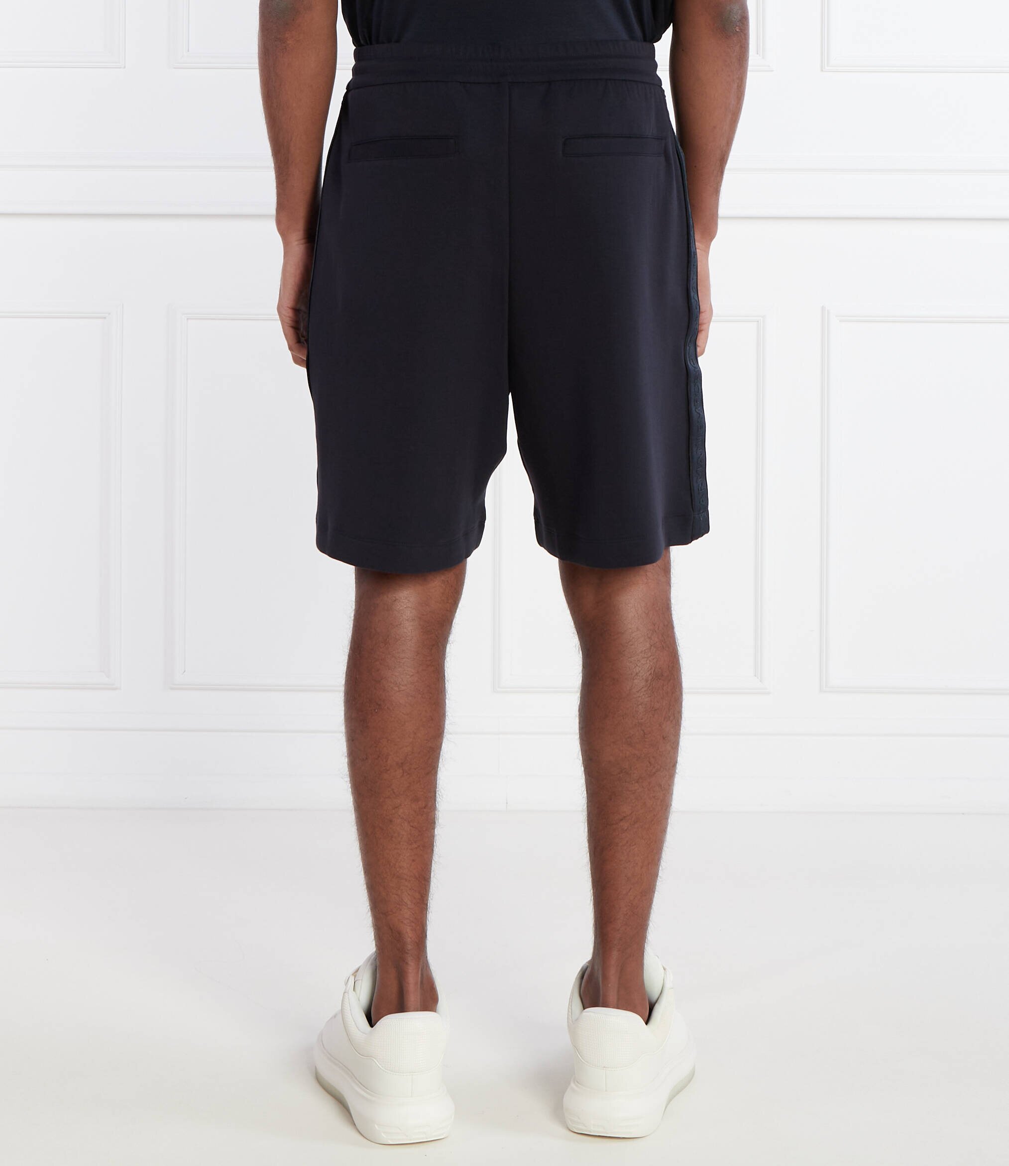 Emporio Armani Pantaloni scurți | Regular Fit