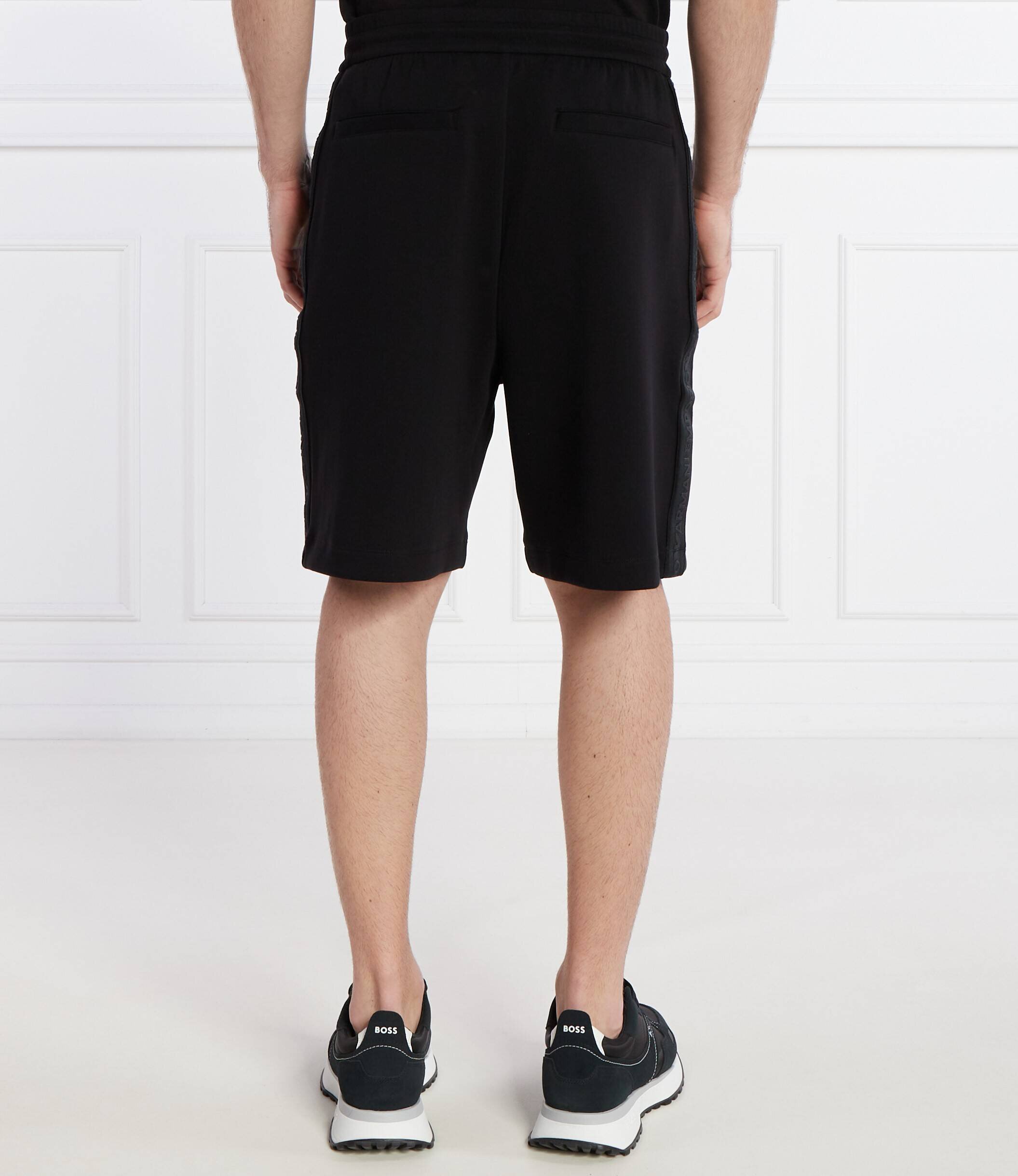 Emporio Armani Pantaloni scurți | Regular Fit