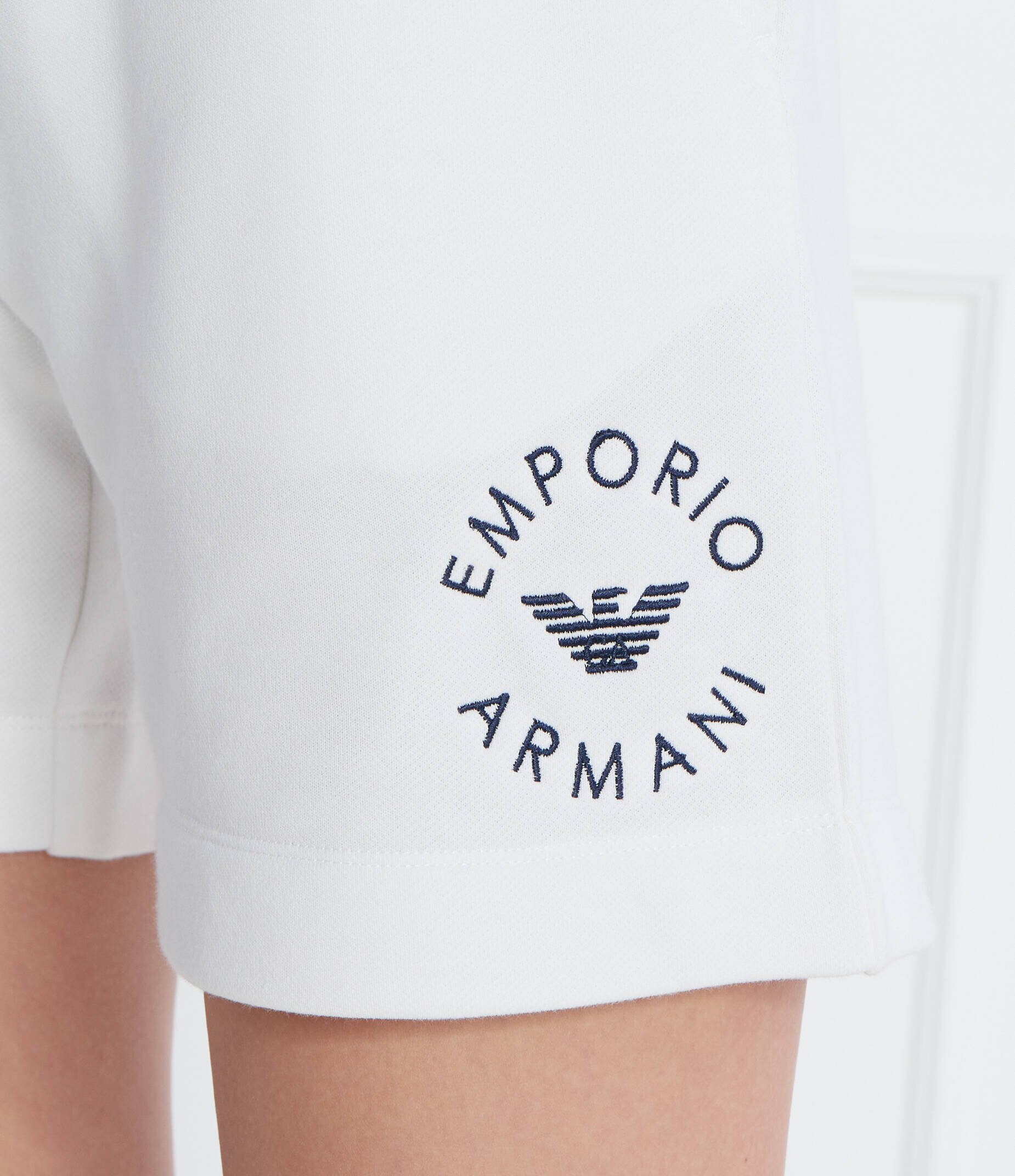 Emporio Armani Pantaloni scurți | Regular Fit