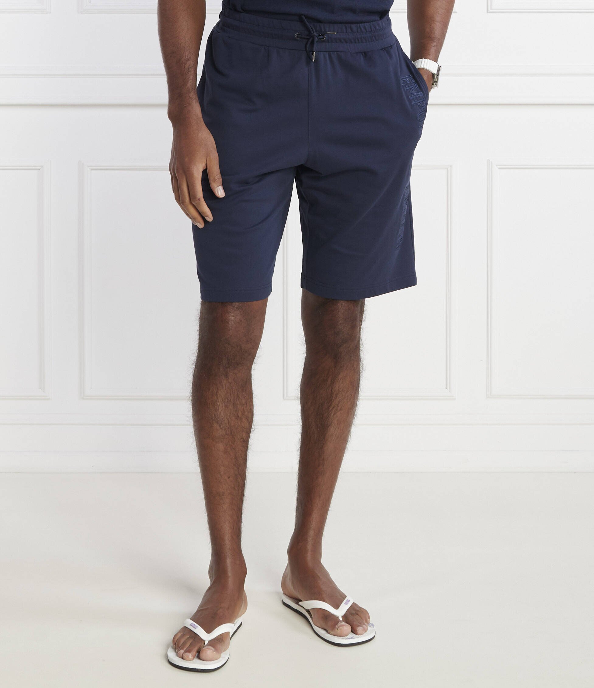 Emporio Armani Pantaloni scurți | Regular Fit