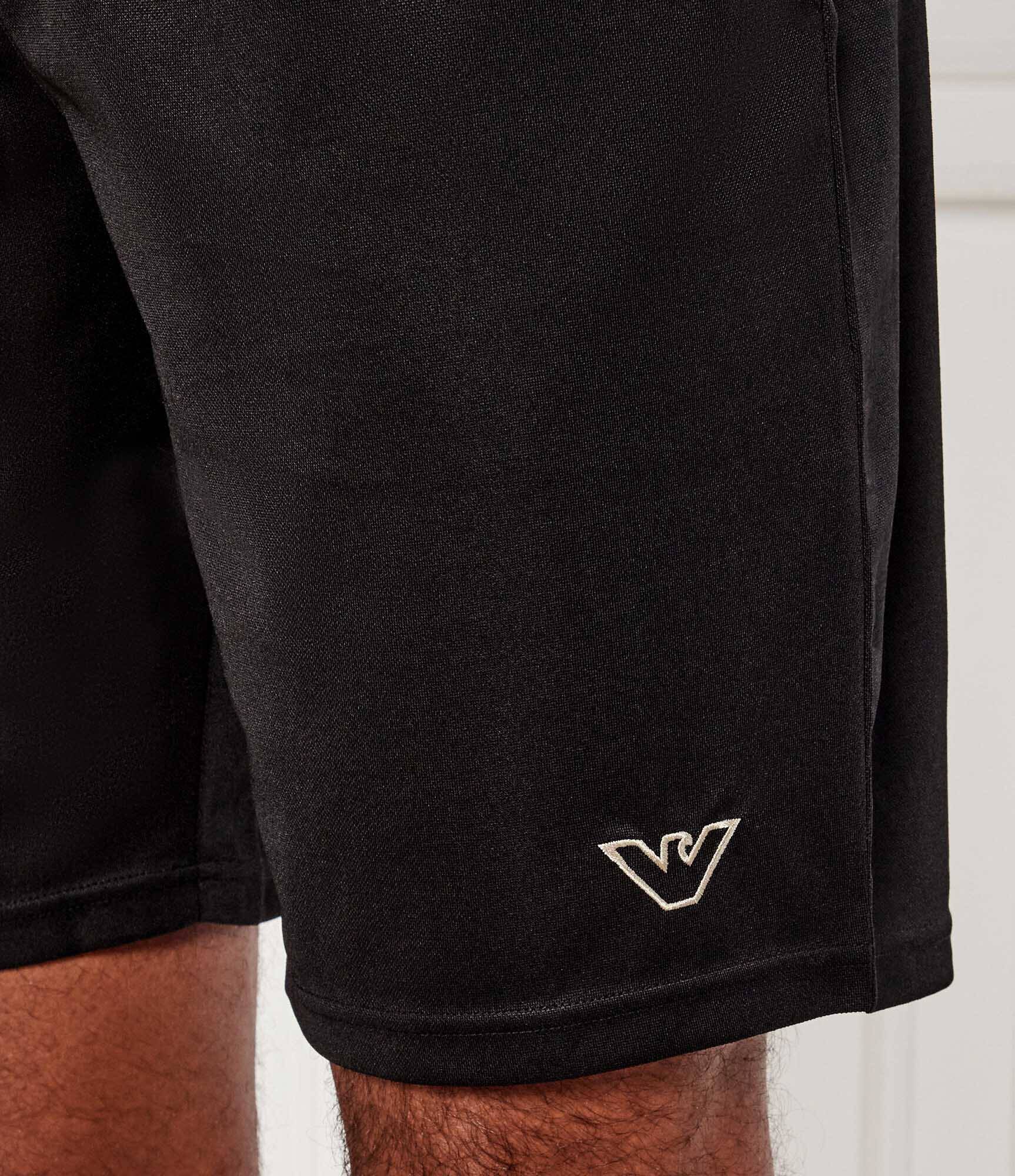 Emporio Armani Pantaloni scurți | Regular Fit