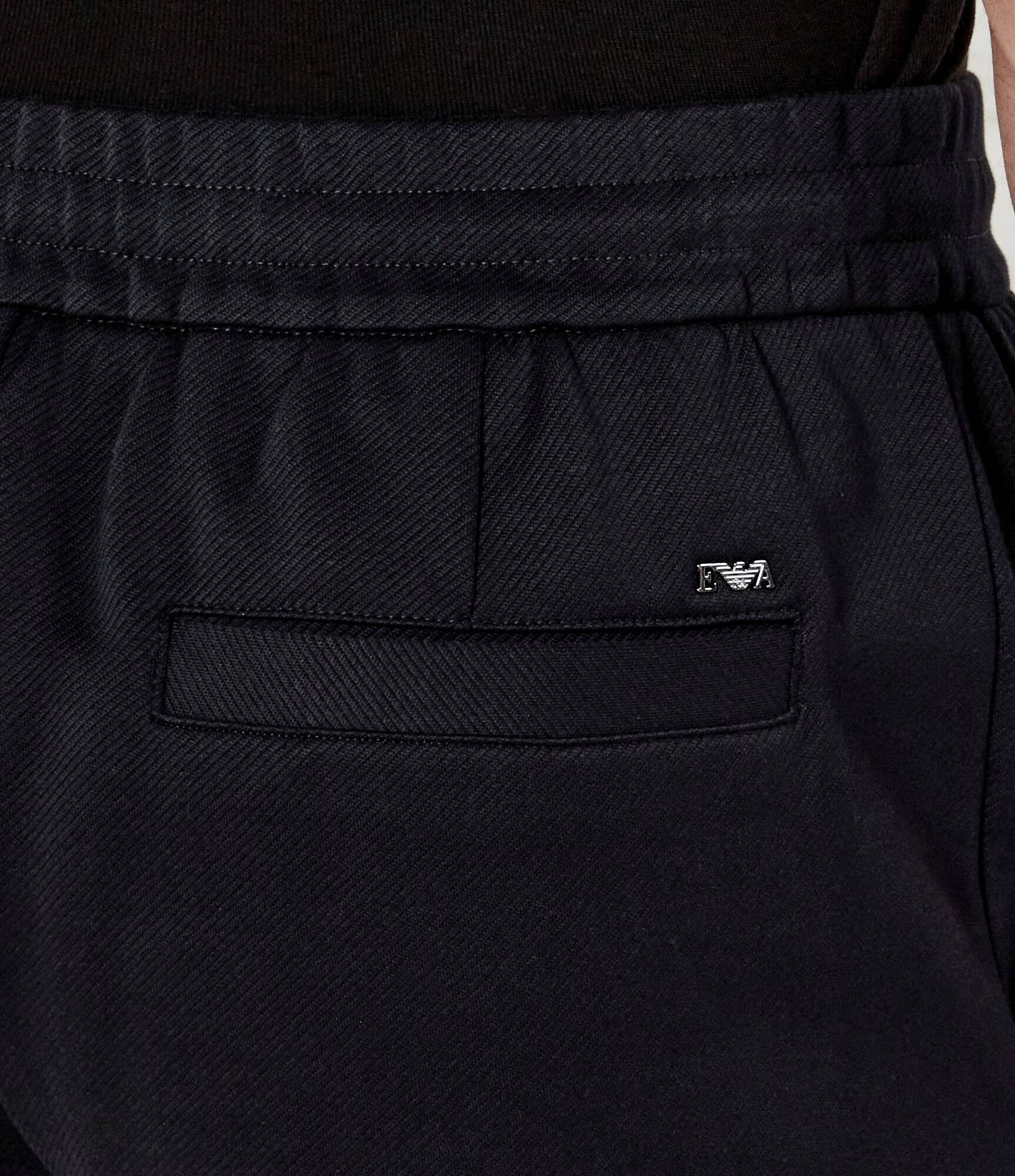 Emporio Armani Pantaloni scurți | Regular Fit