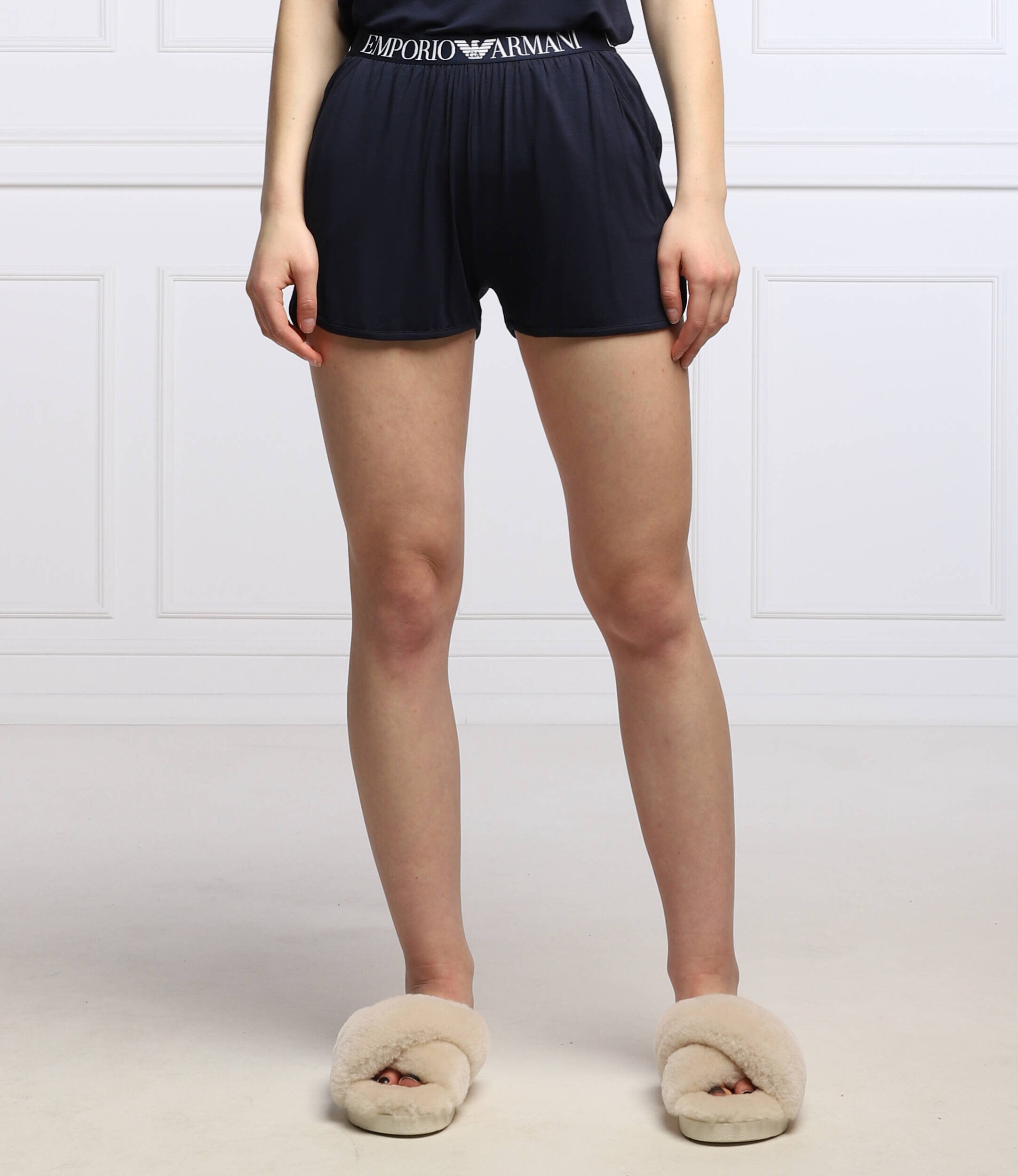 Emporio Armani Pantaloni scurți | Regular Fit