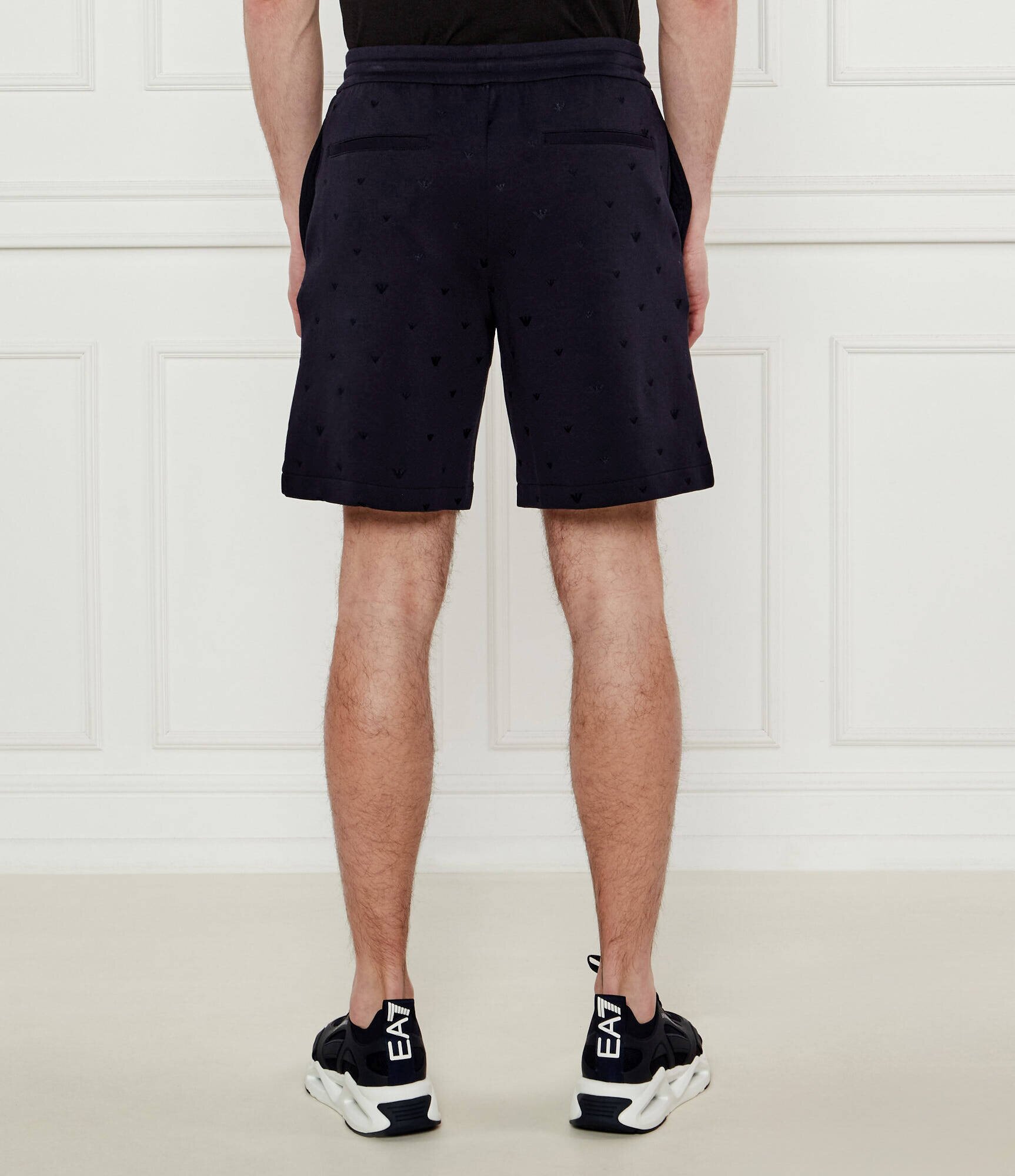 Emporio Armani Pantaloni scurți | Regular Fit