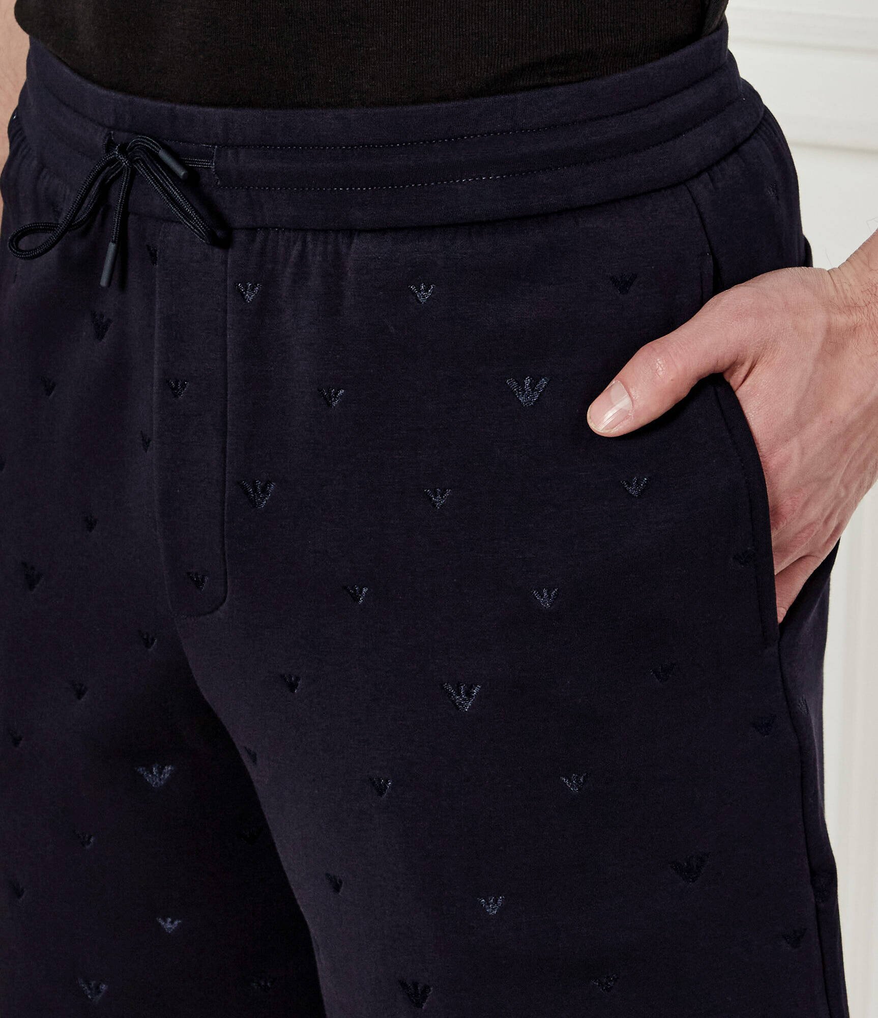Emporio Armani Pantaloni scurți | Regular Fit