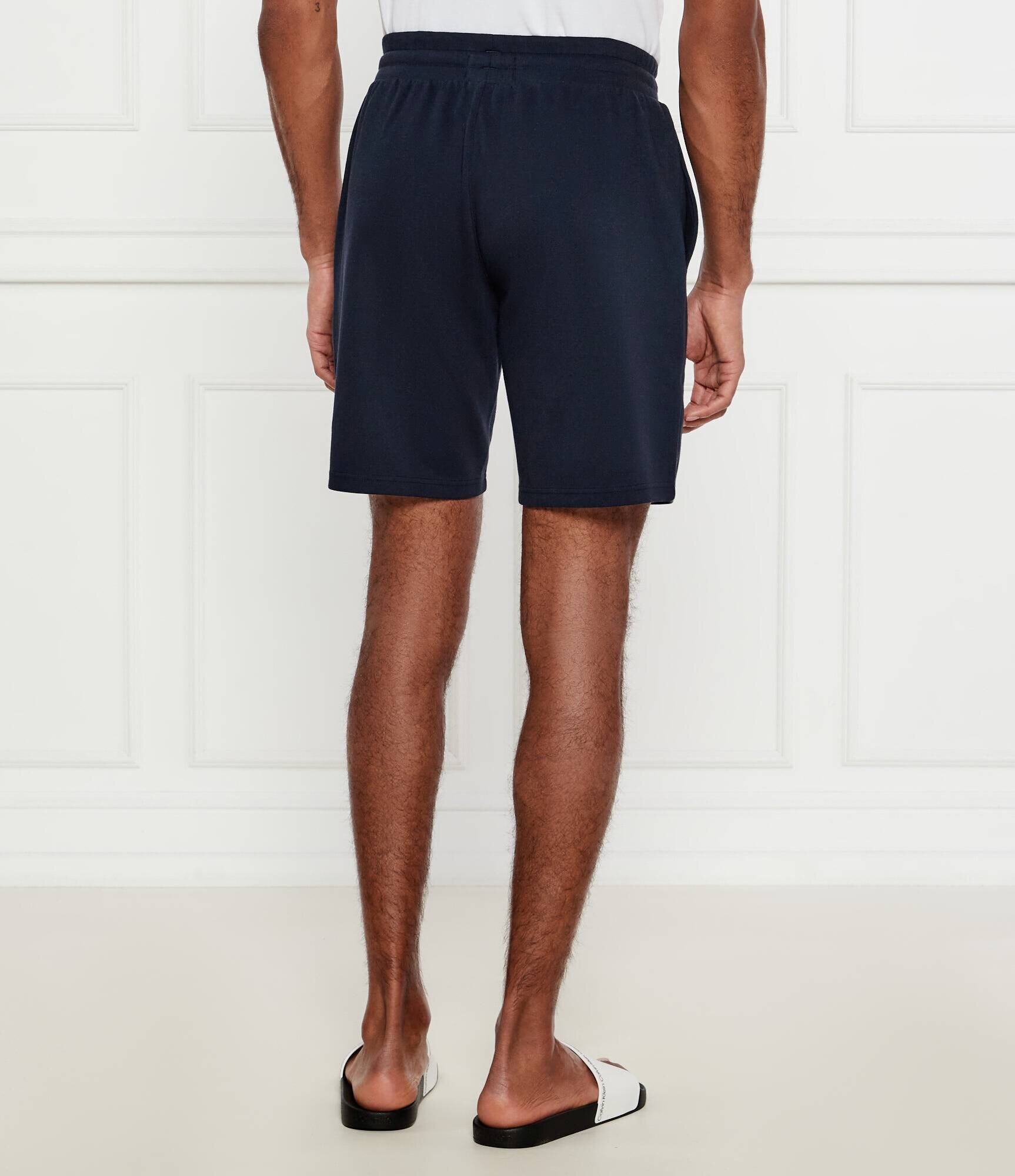 Emporio Armani Pantaloni scurți | Regular Fit