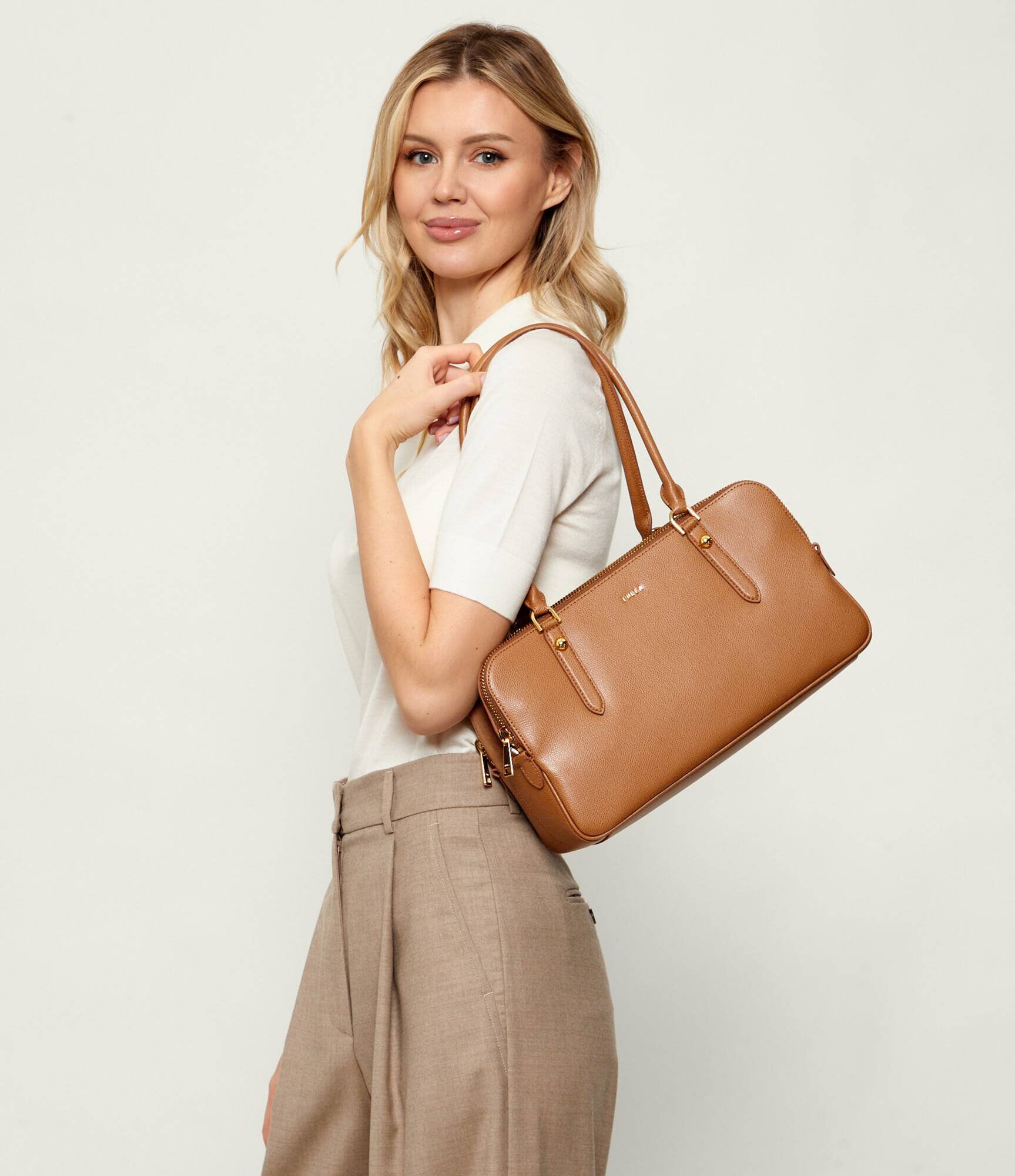 Furla De piele cufăr GIULIA