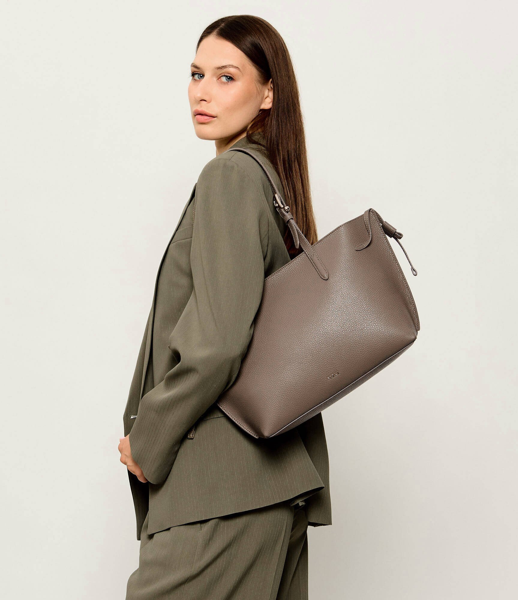 Furla De piele geantă shopper Ava M