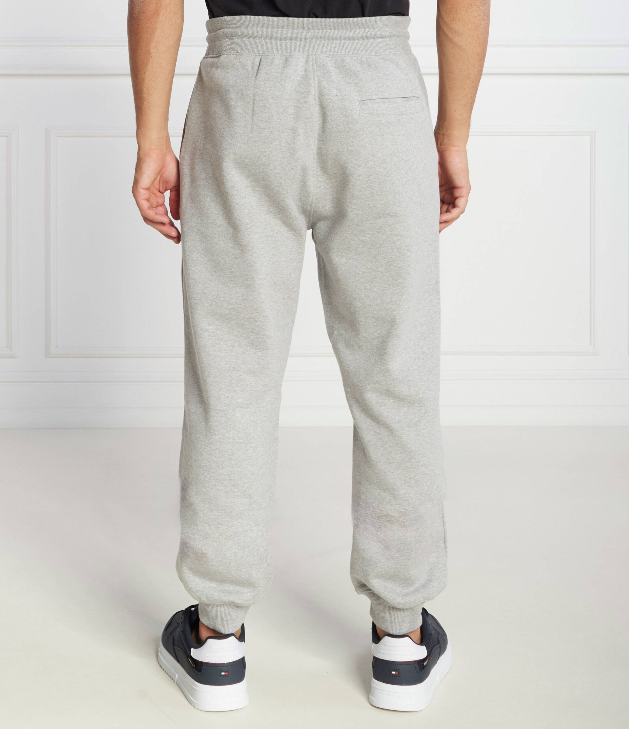 Gant Pantaloni de trening CREST | Regular Fit