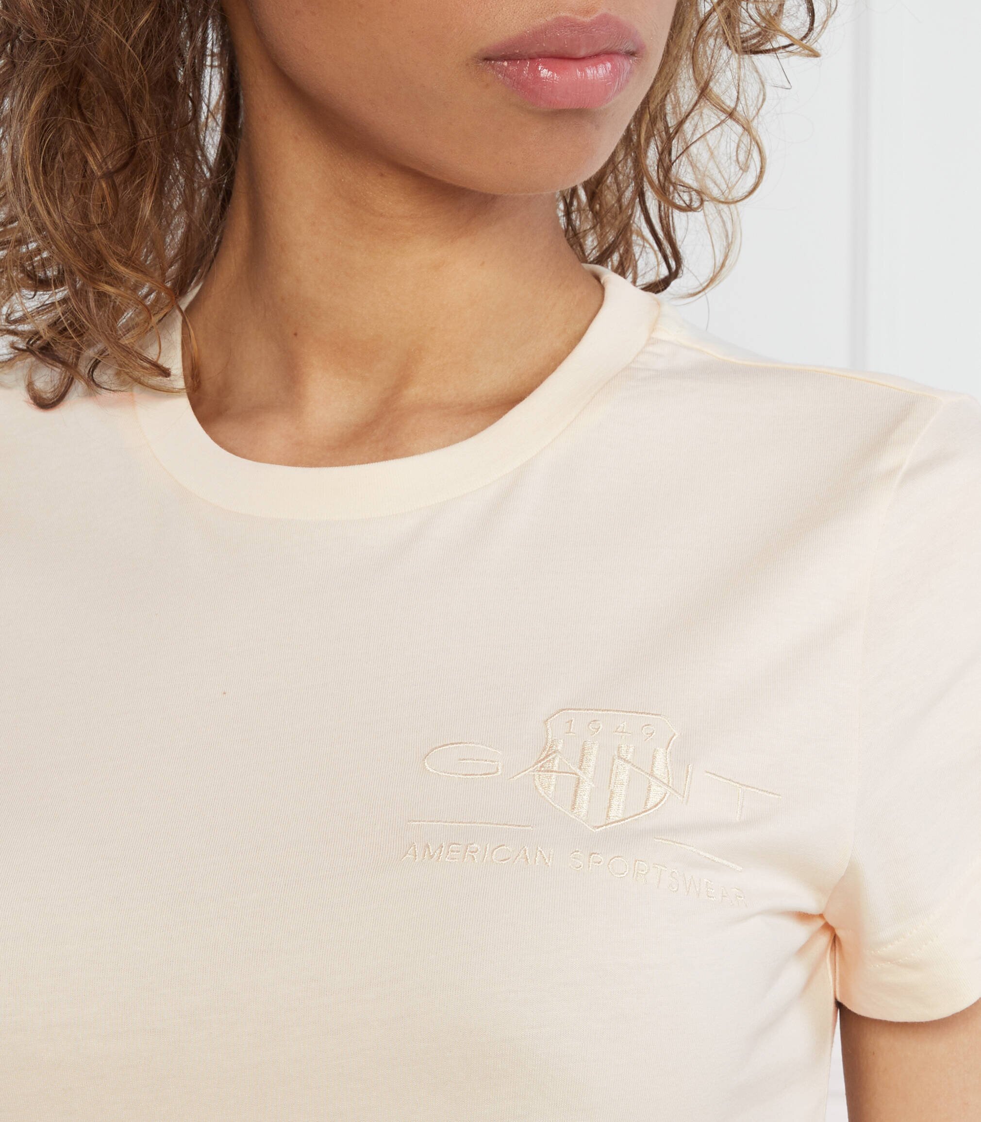 Gant Tricou REG TONAL SHIELD SS | Regular Fit