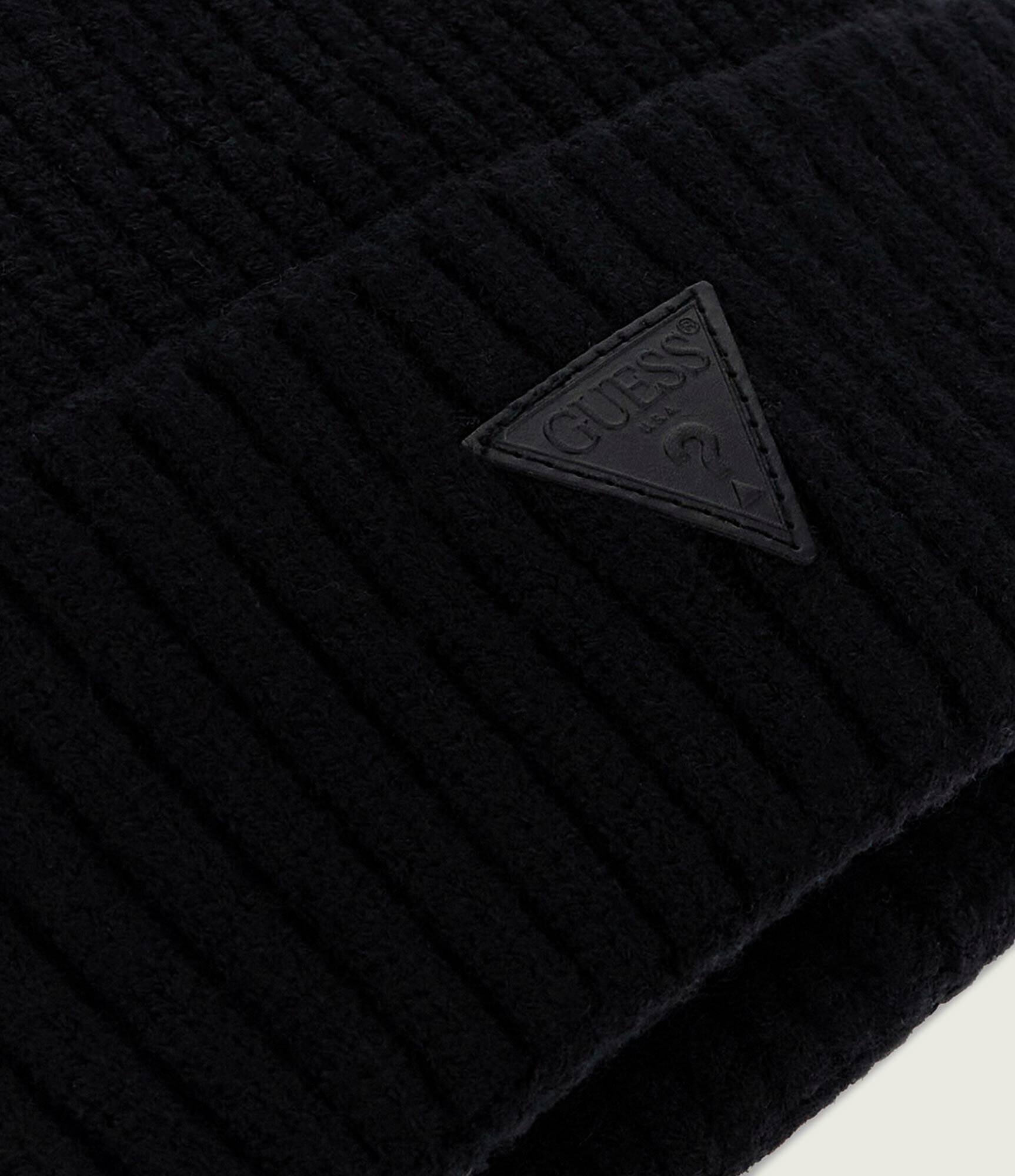 GUESS ACTIVE Căciulă Poppy