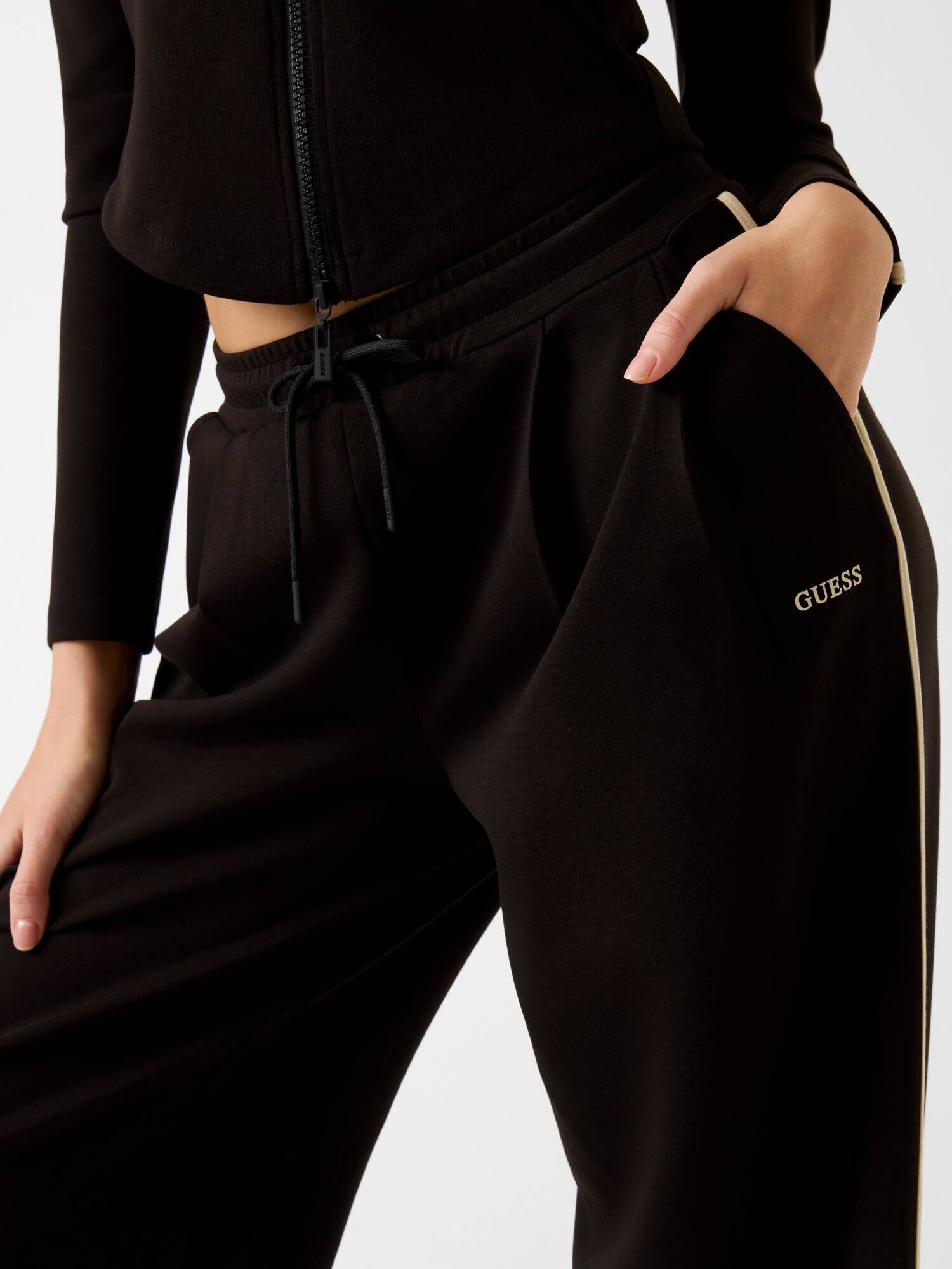 GUESS ACTIVE Pantaloni de trening Jasmine| Relaxed fit