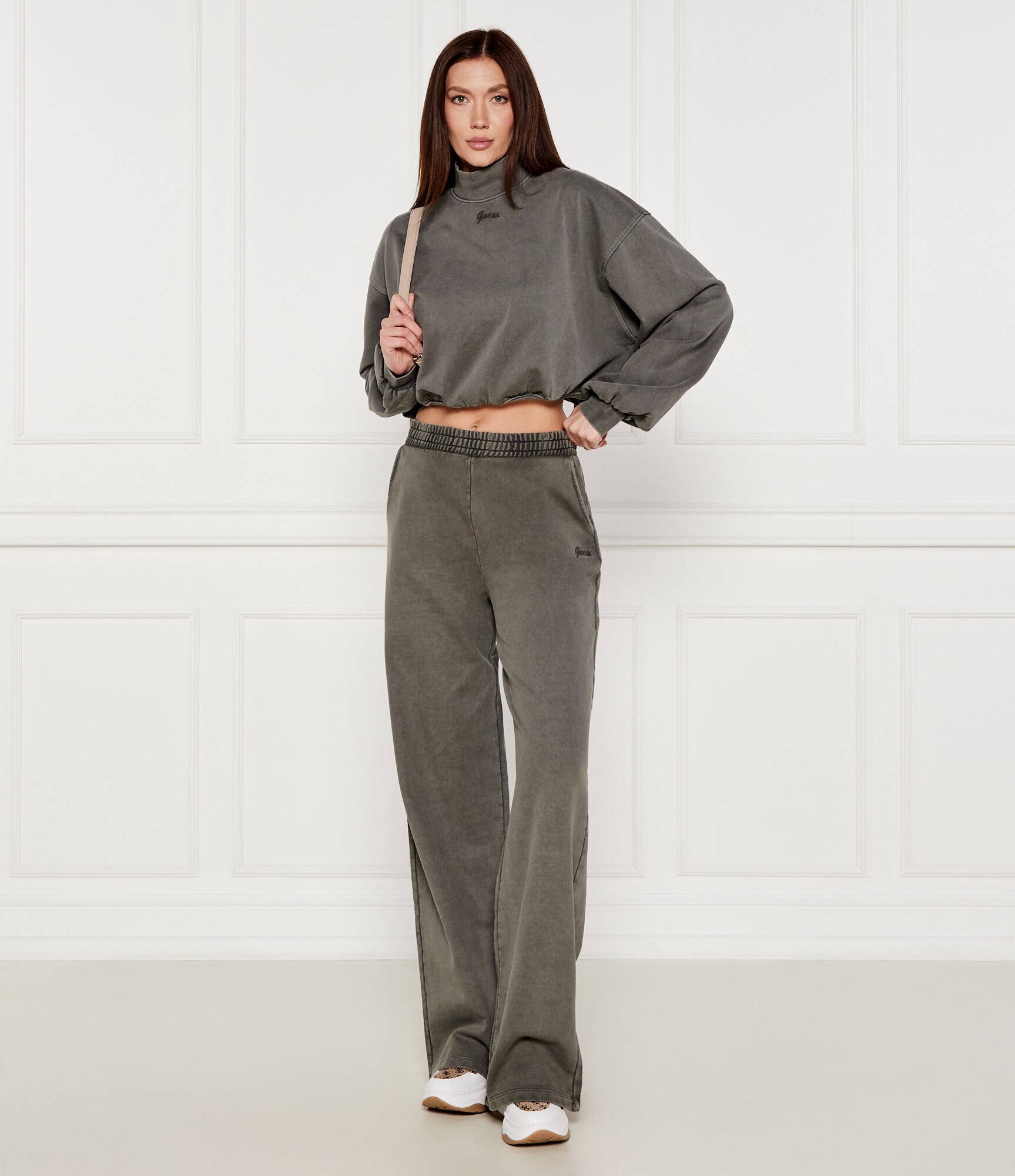 GUESS ACTIVE Pantaloni de trening MISTY | Loose fit