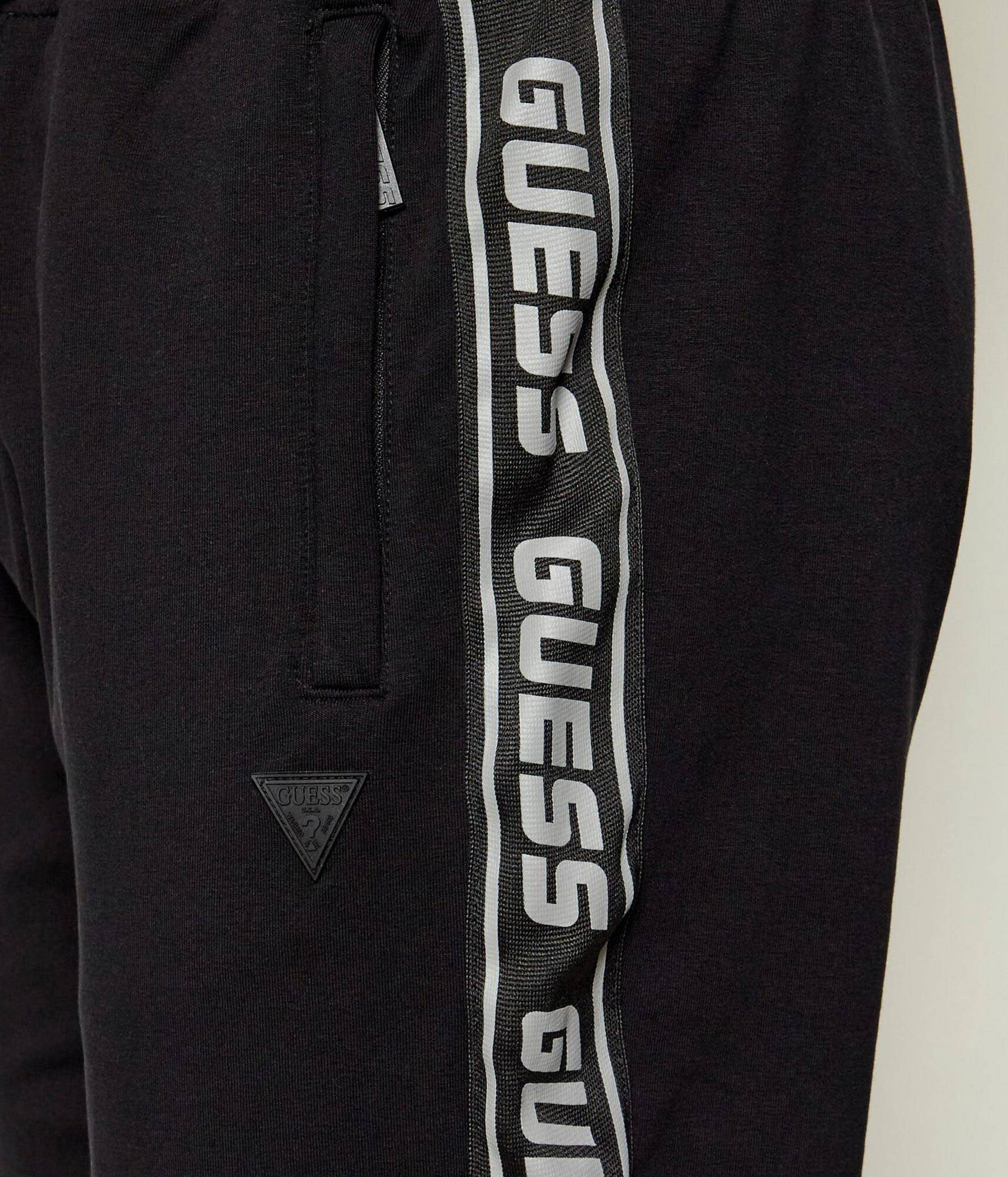 GUESS ACTIVE Pantaloni de trening NEW ARLO | Regular Fit