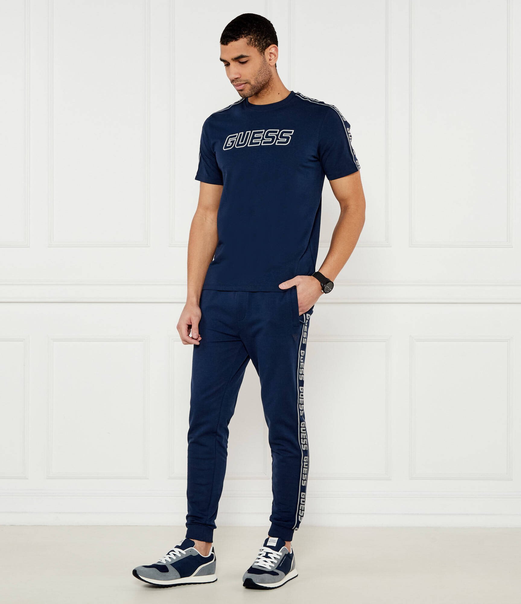 GUESS ACTIVE Pantaloni de trening NEW ARLO | Regular Fit