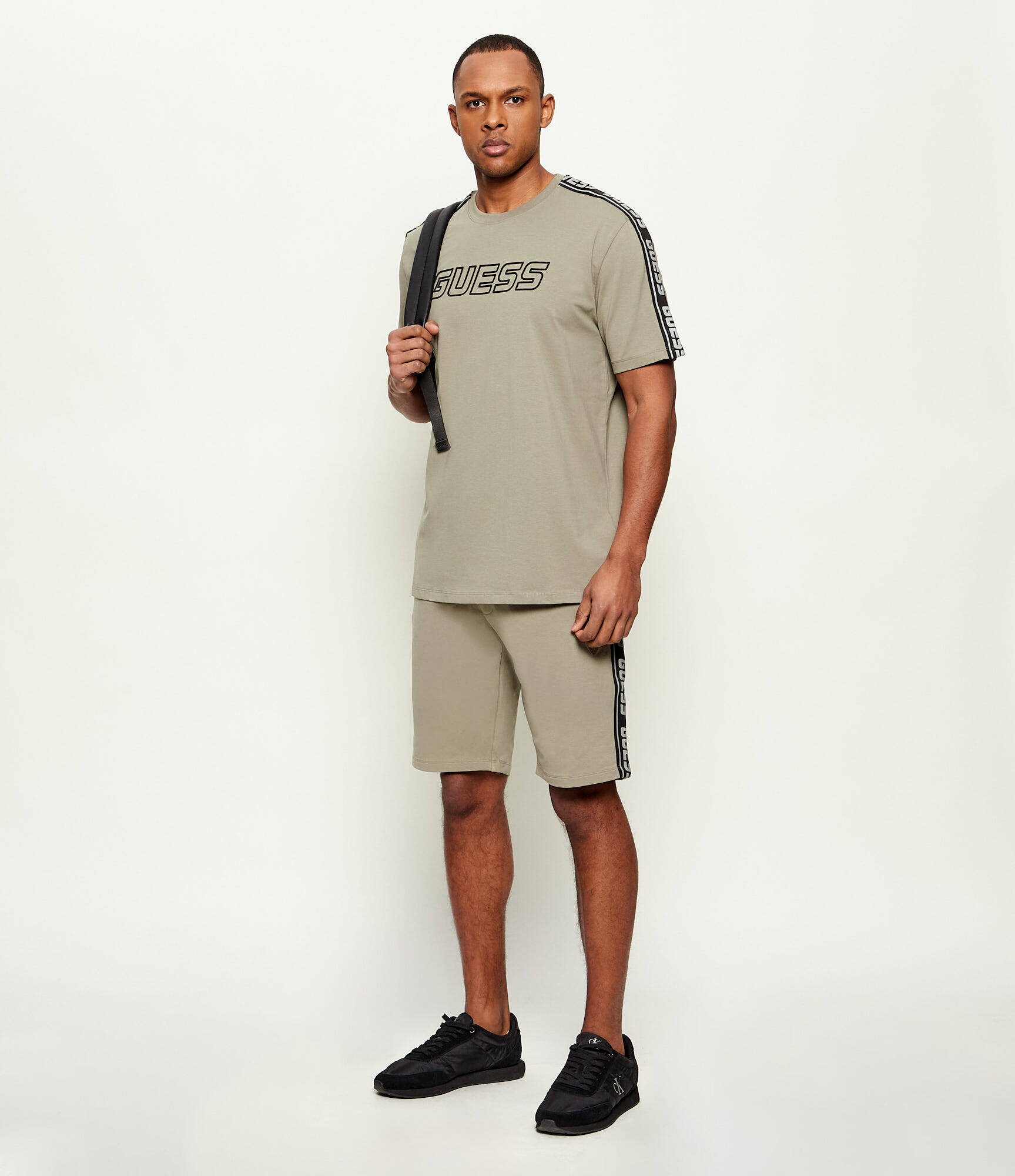 GUESS ACTIVE Pantaloni scurți ARLO | regular fit