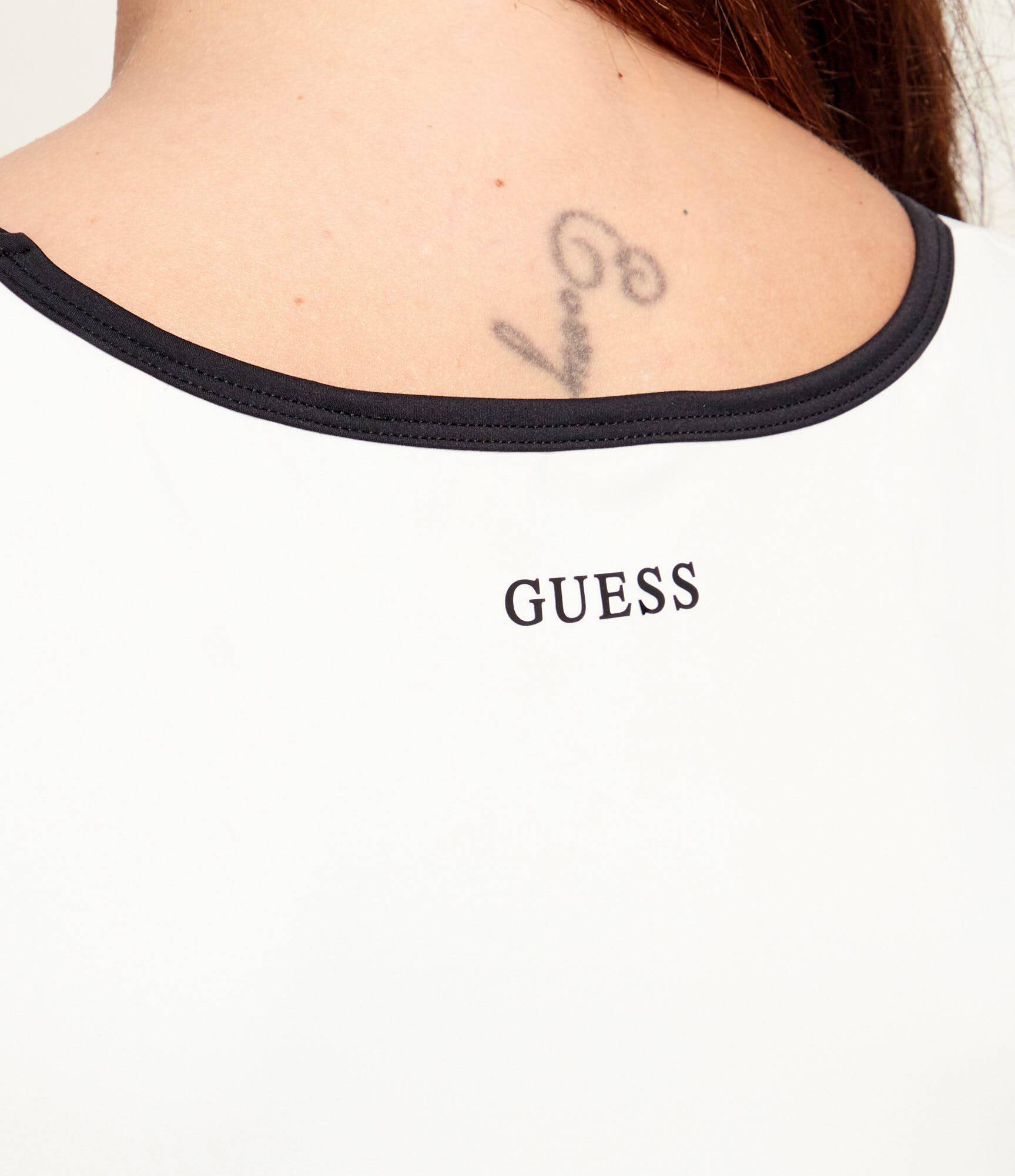 GUESS ACTIVE Top SARAH | Cropped Fit