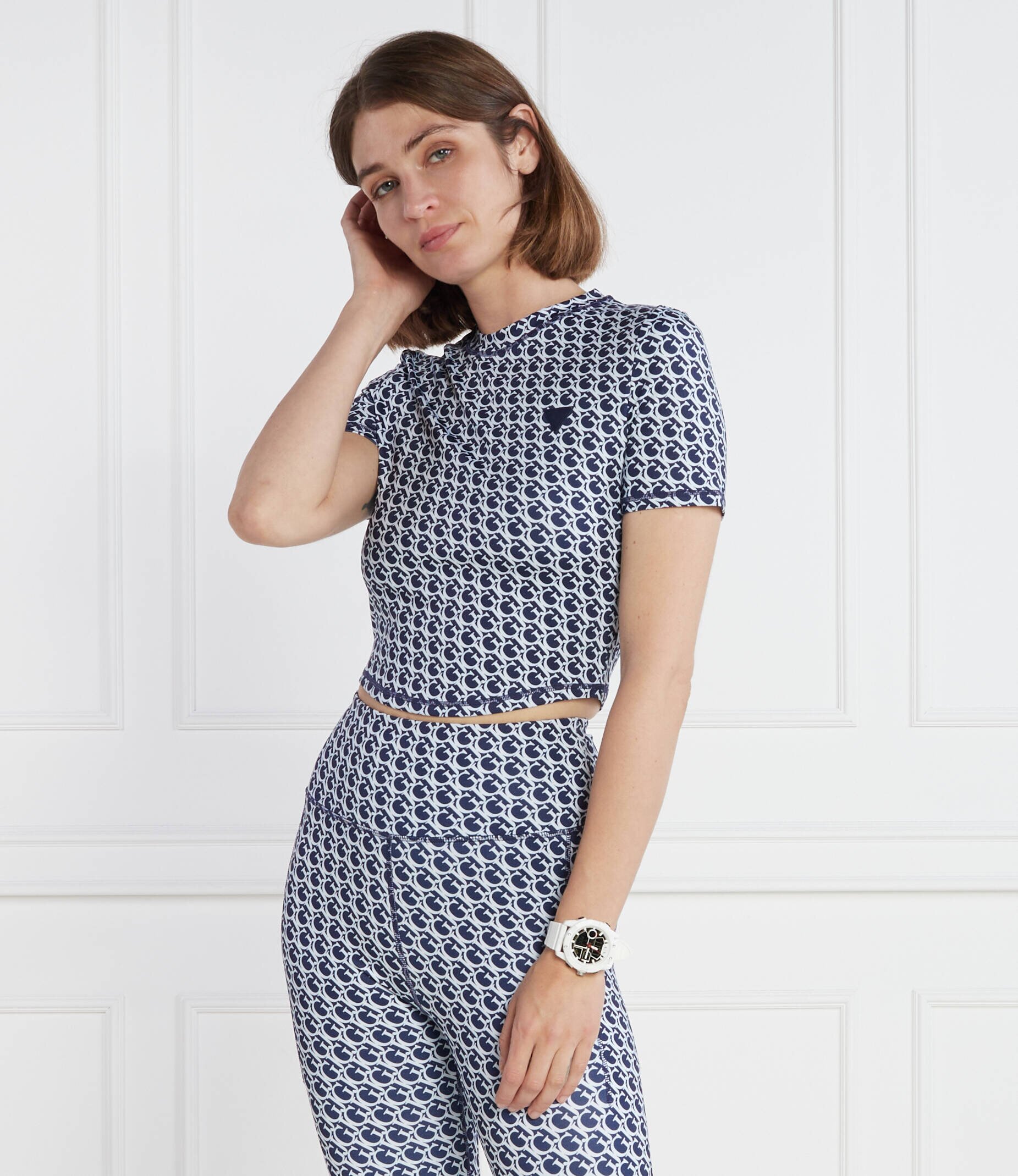 GUESS ACTIVE Tricou LOGOMANIA | Cropped Fit