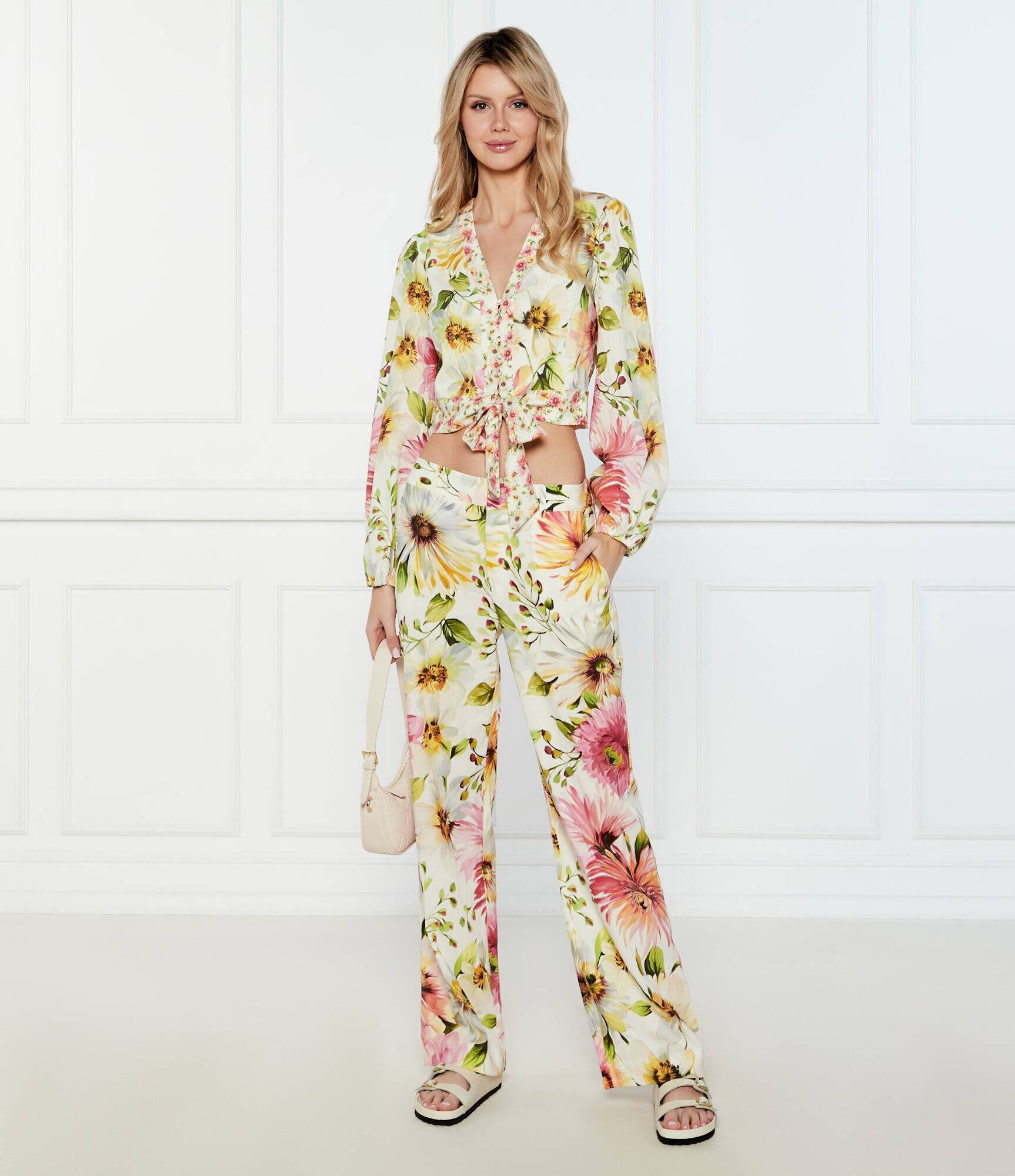 GUESS Bluză COLETTE | Cropped Fit