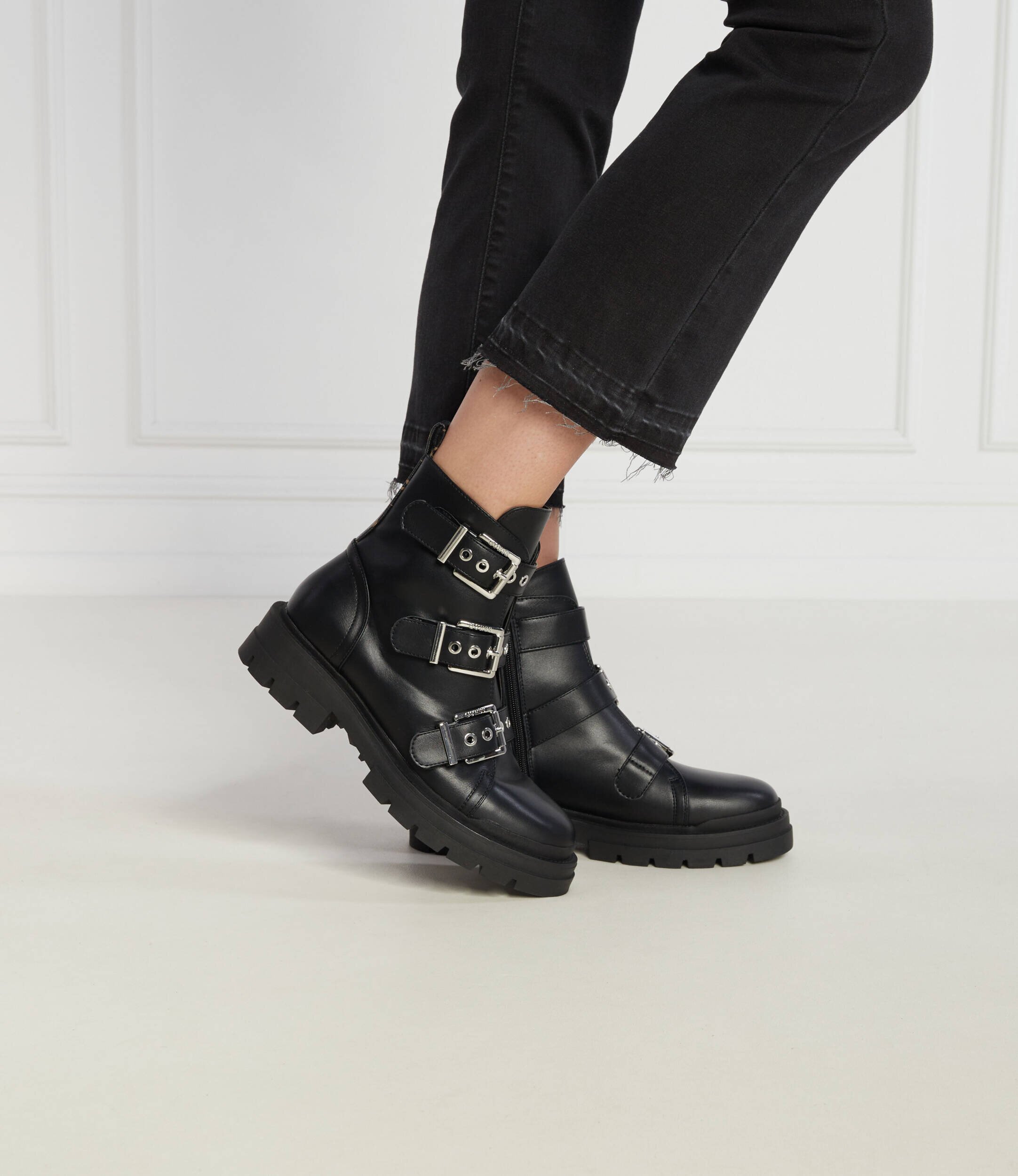 GUESS Botine Obia cu adaos de piele