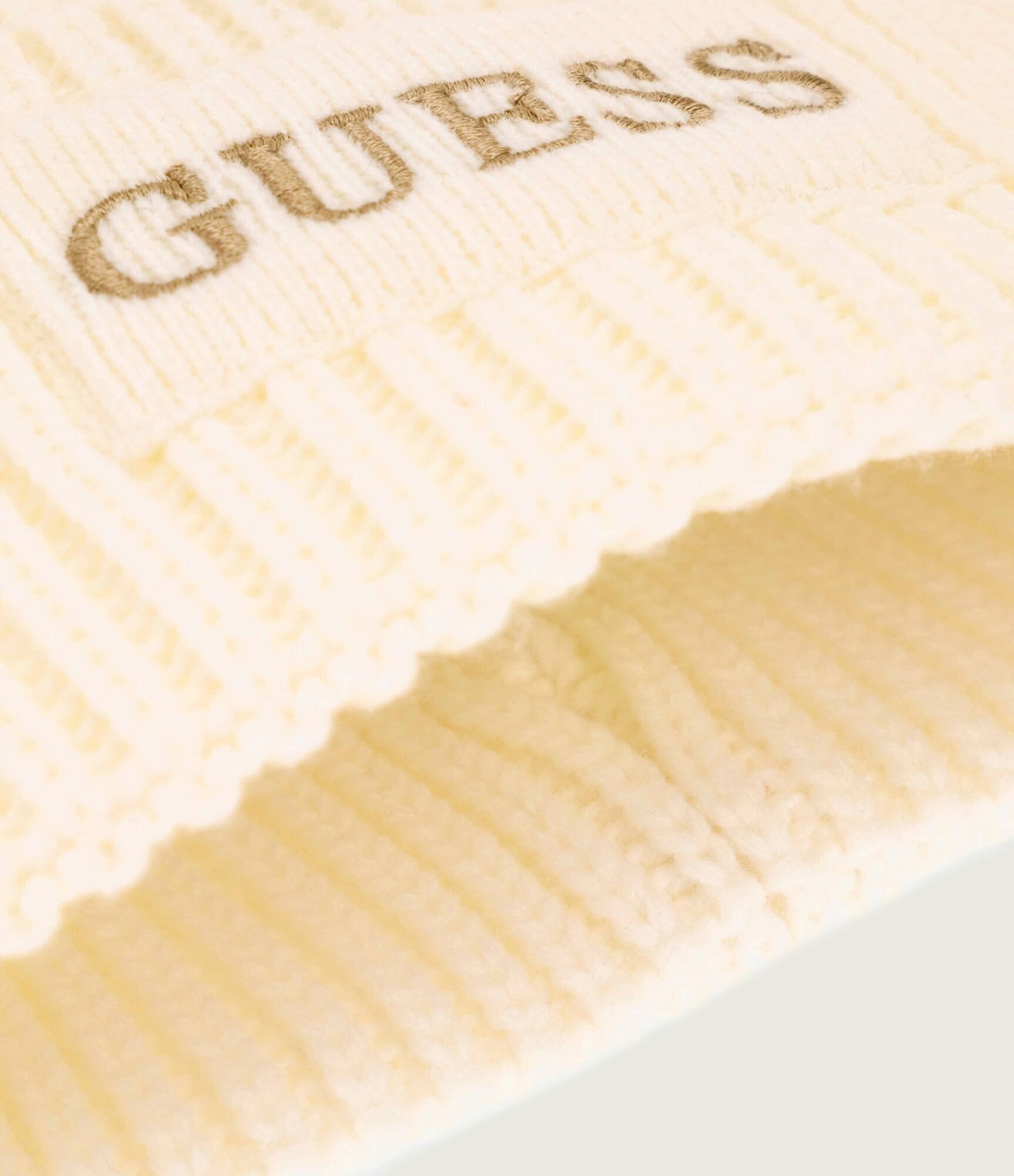 GUESS Căciulă Amorette