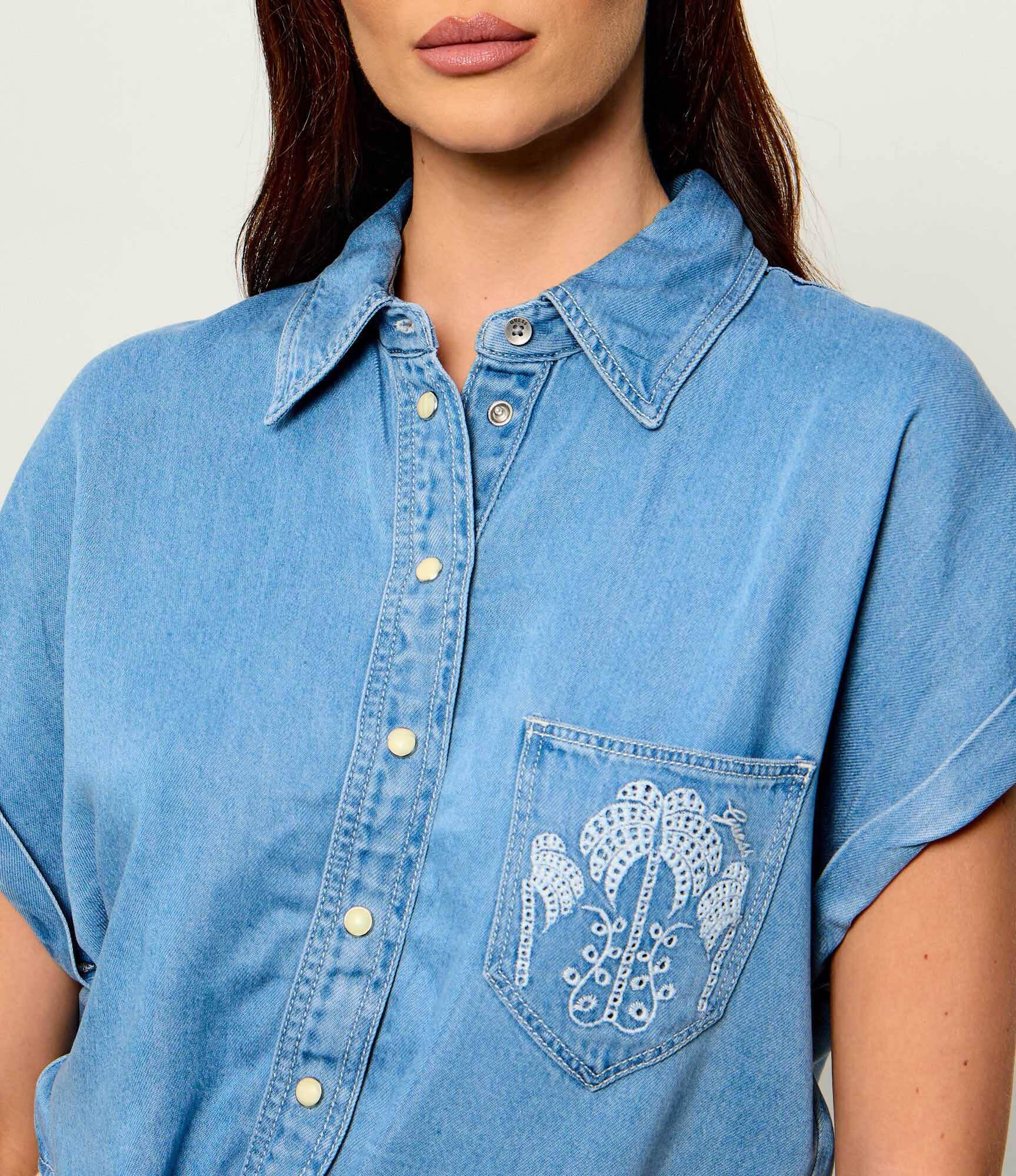 GUESS De blugi cămașă Ambra | Cropped Fit