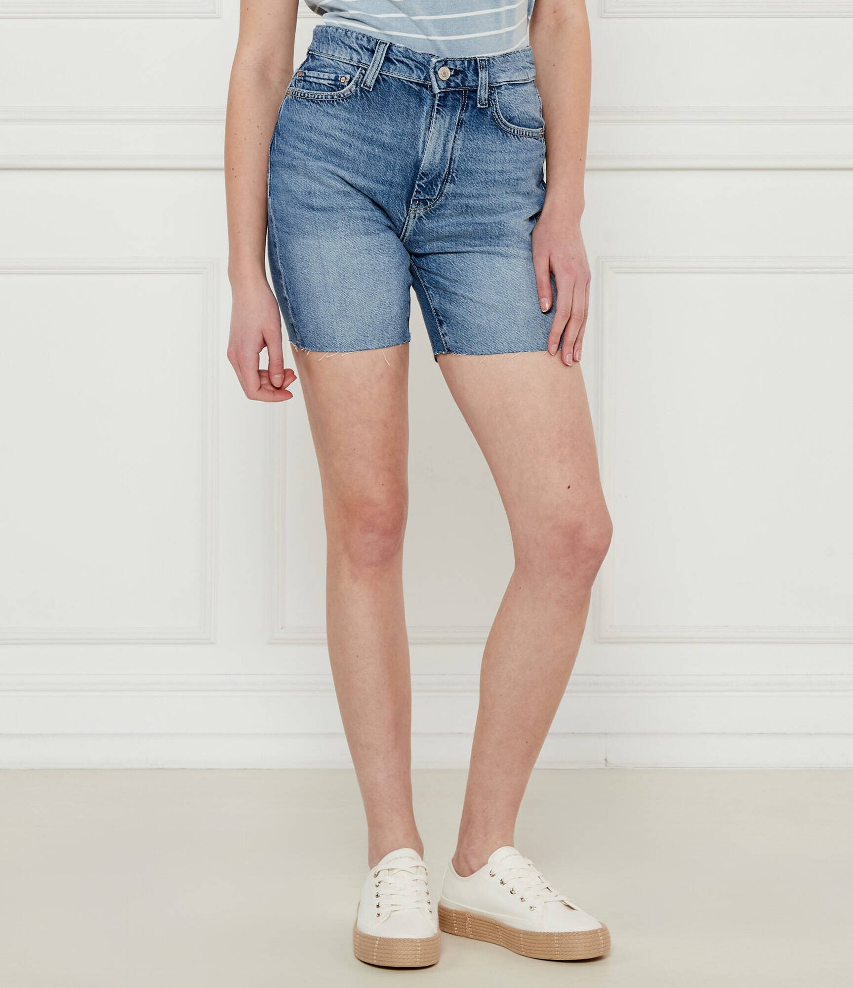 GUESS De blugi pantaloni scurți 80S PEDAL | Regular Fit
