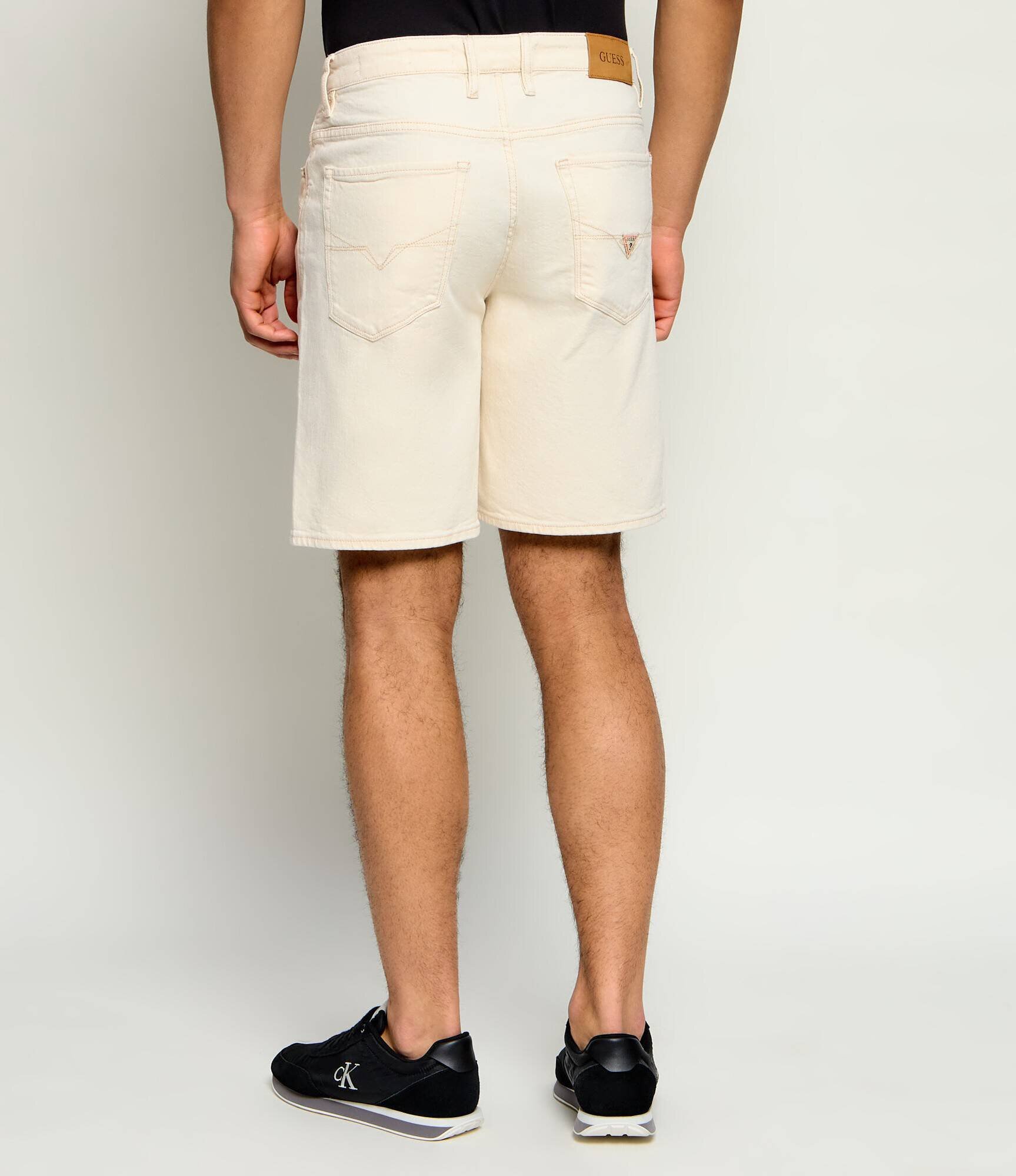 GUESS De blugi pantaloni scurți CARSON | Relaxed fit