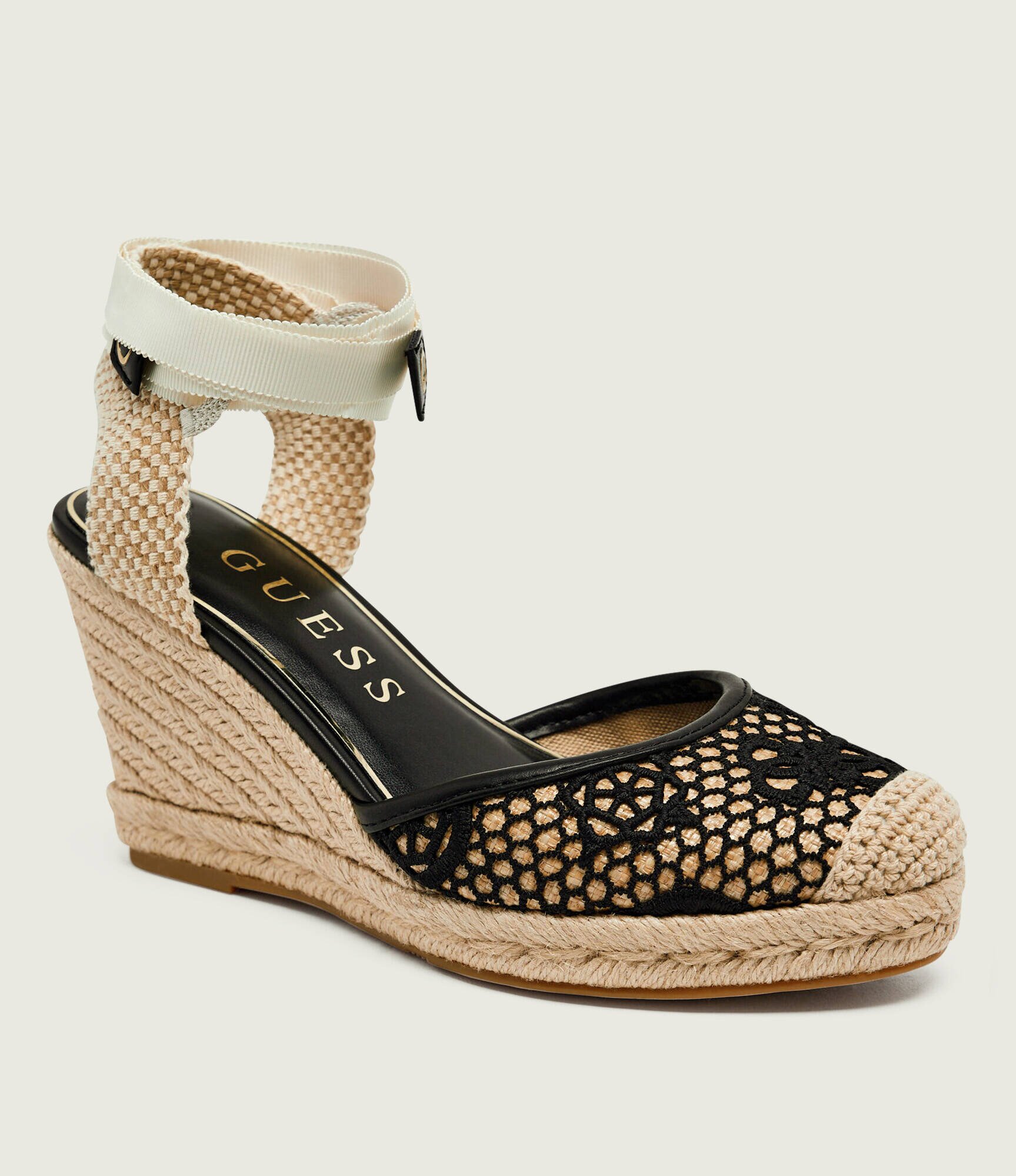 GUESS De dantelă platforme CHEYIN