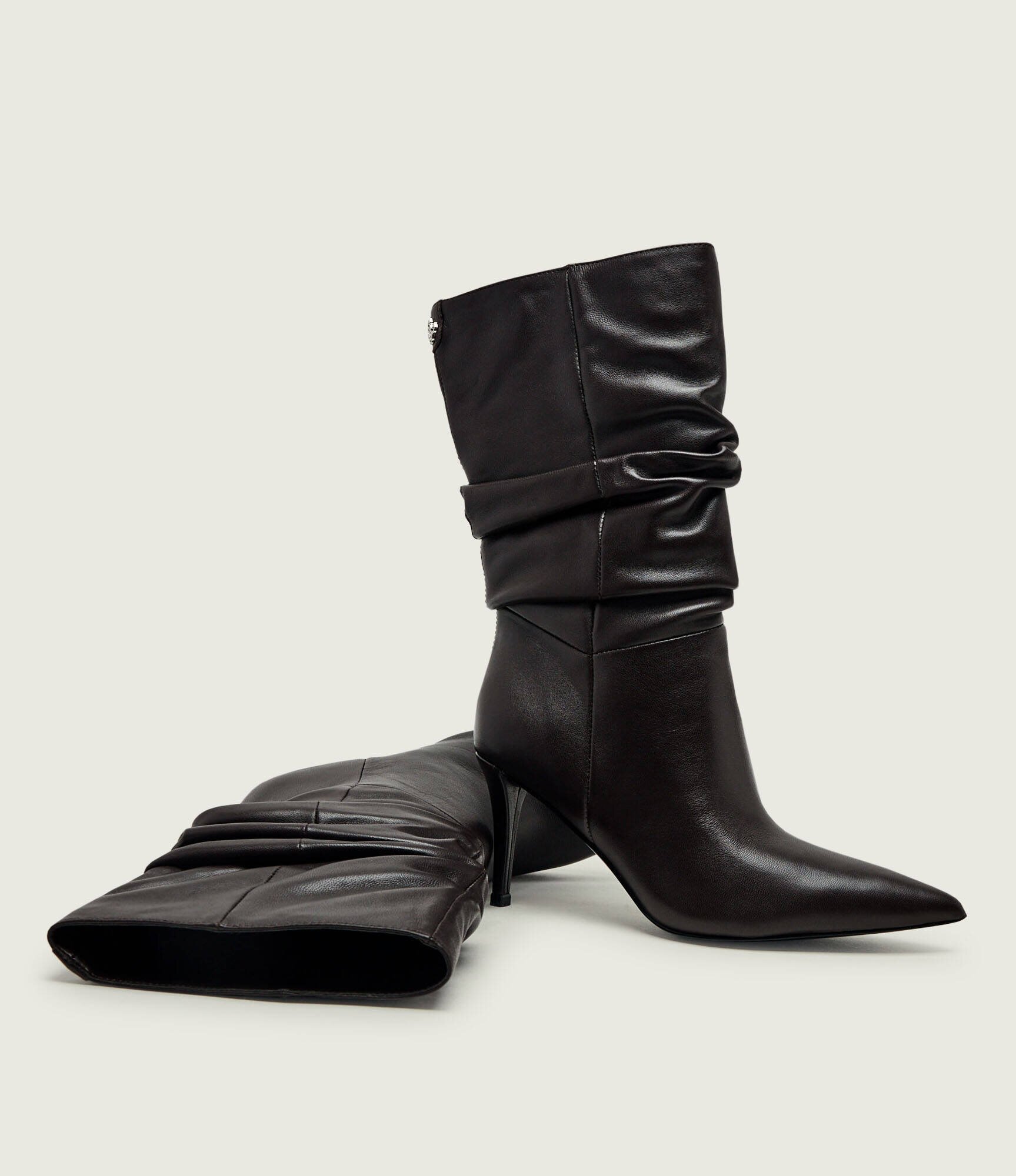 GUESS De piele cizme cu toc subțire Caralee