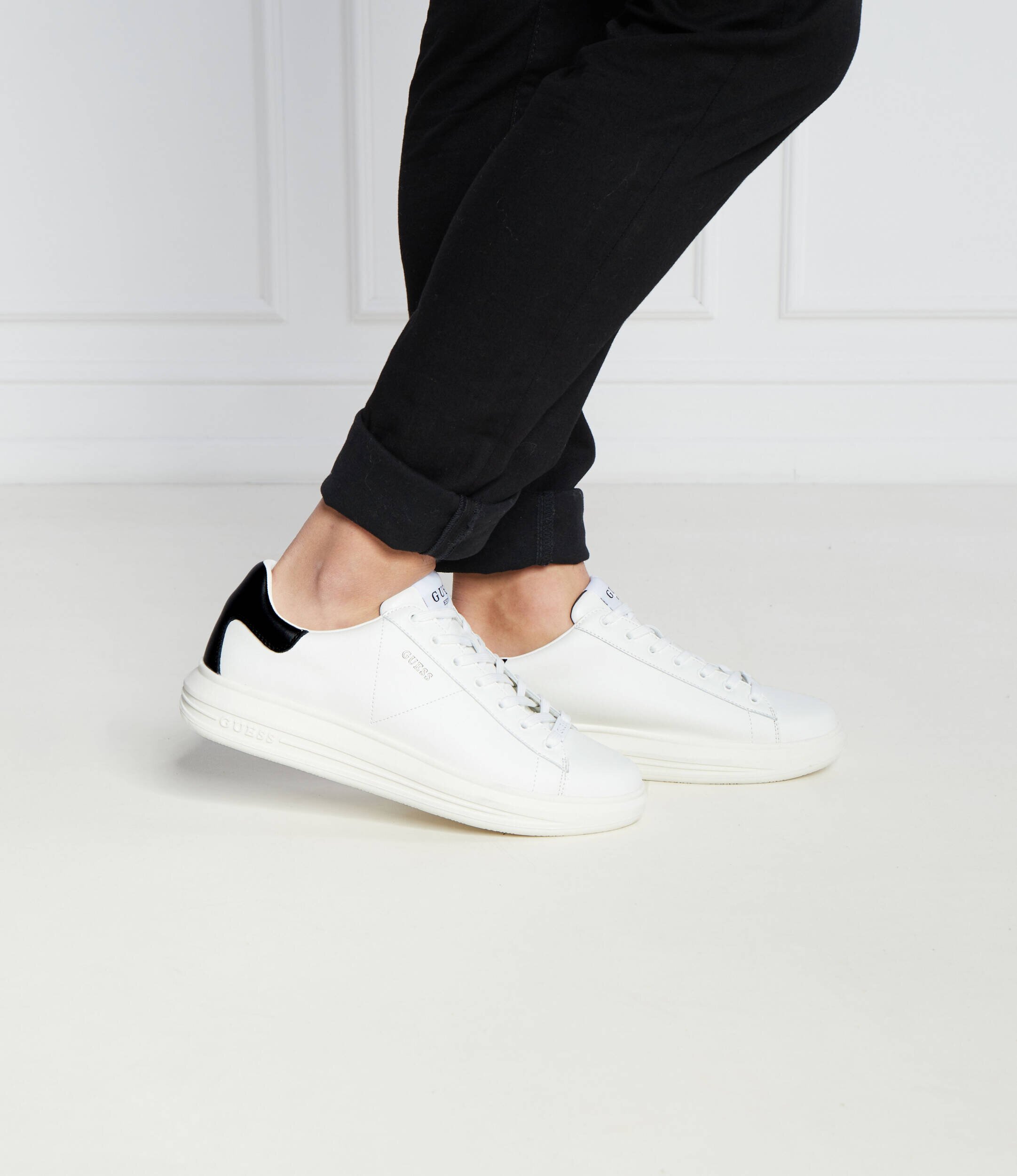 GUESS De piele sneakers