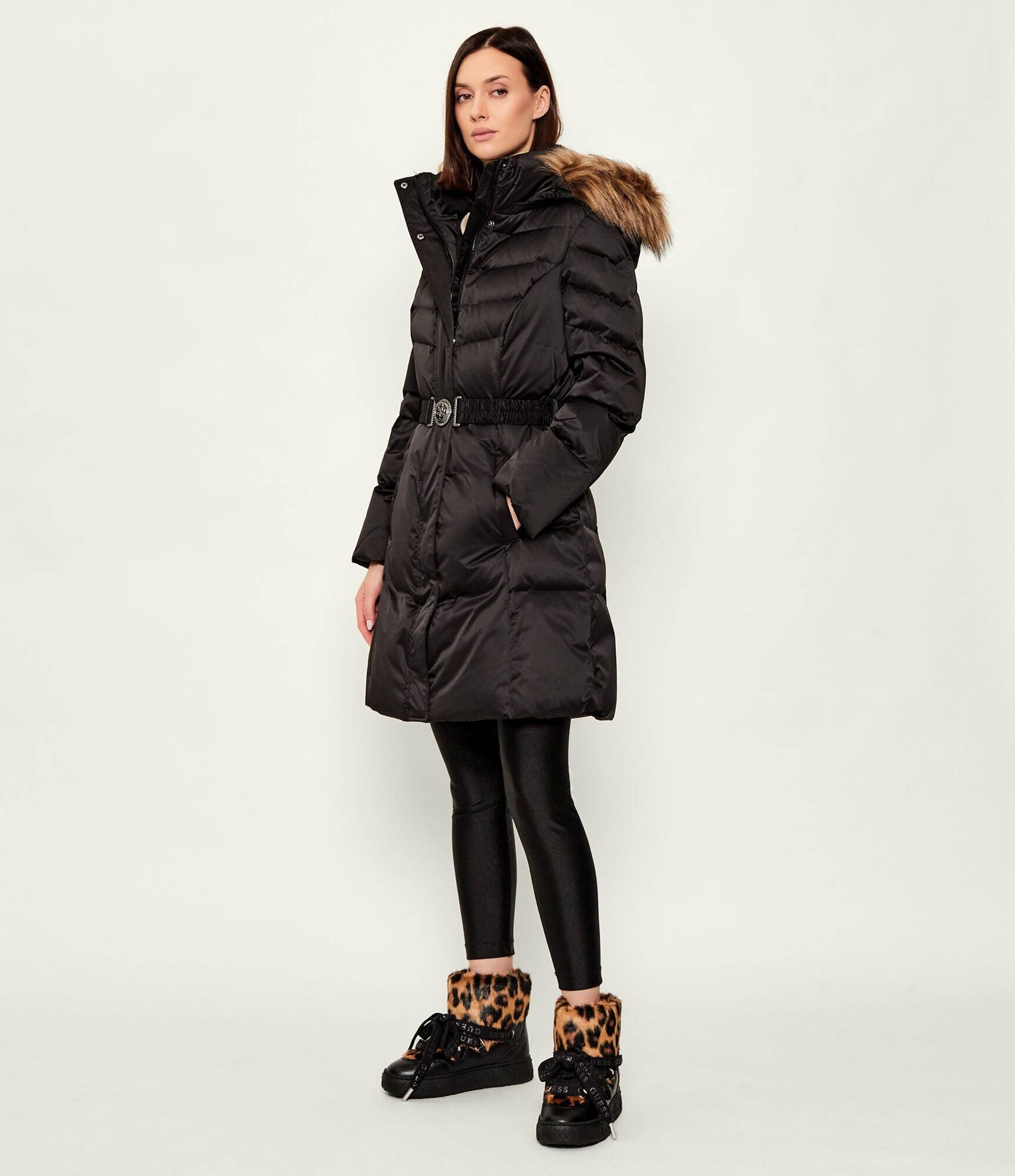 GUESS Geacă de puf MARINA | regular fit