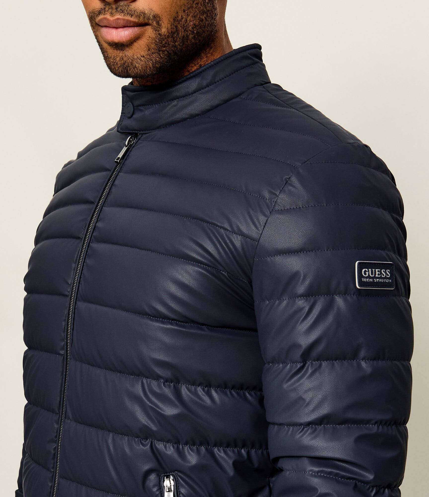 GUESS Geacă | regular fit