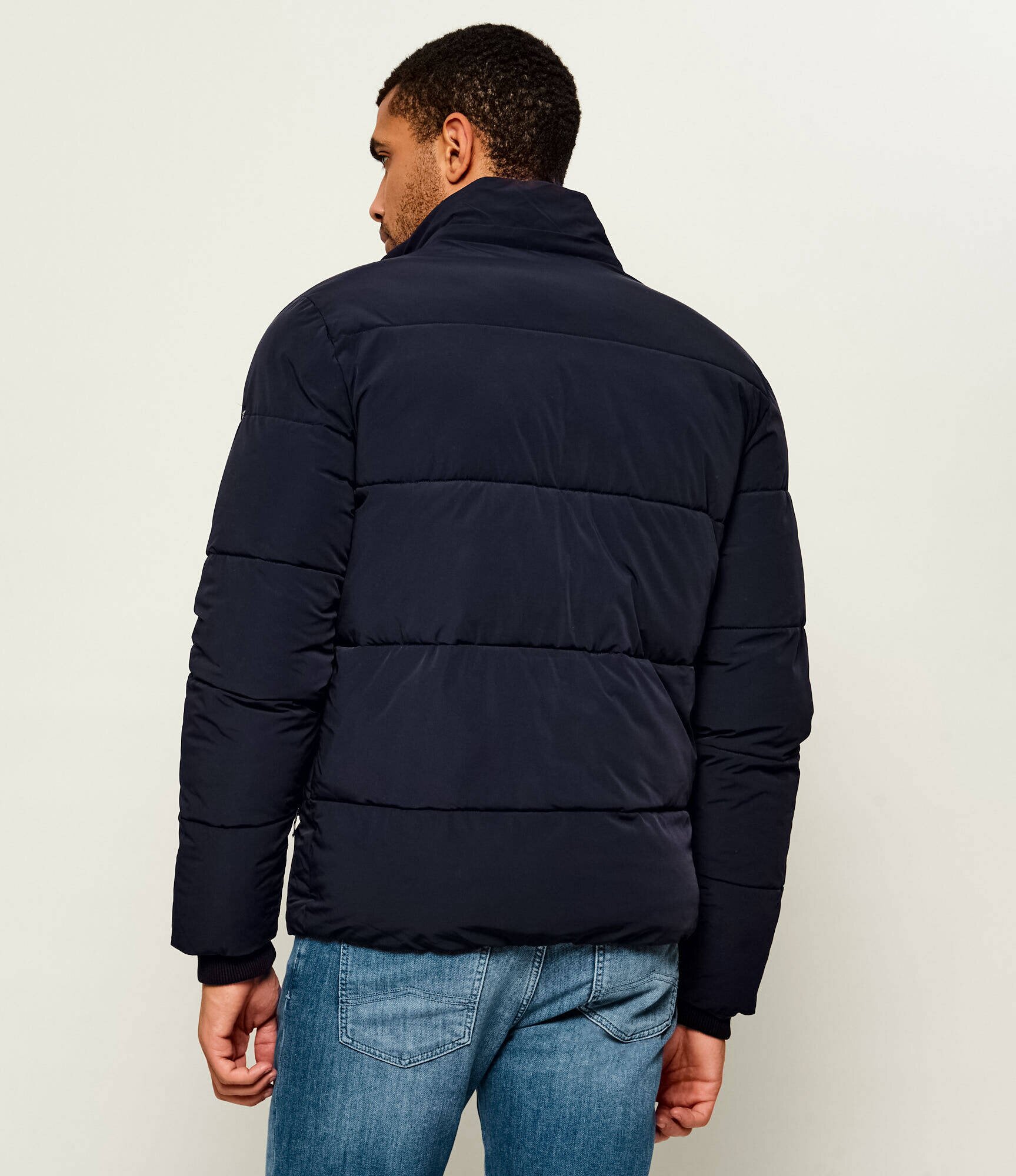 GUESS Geacă | regular fit