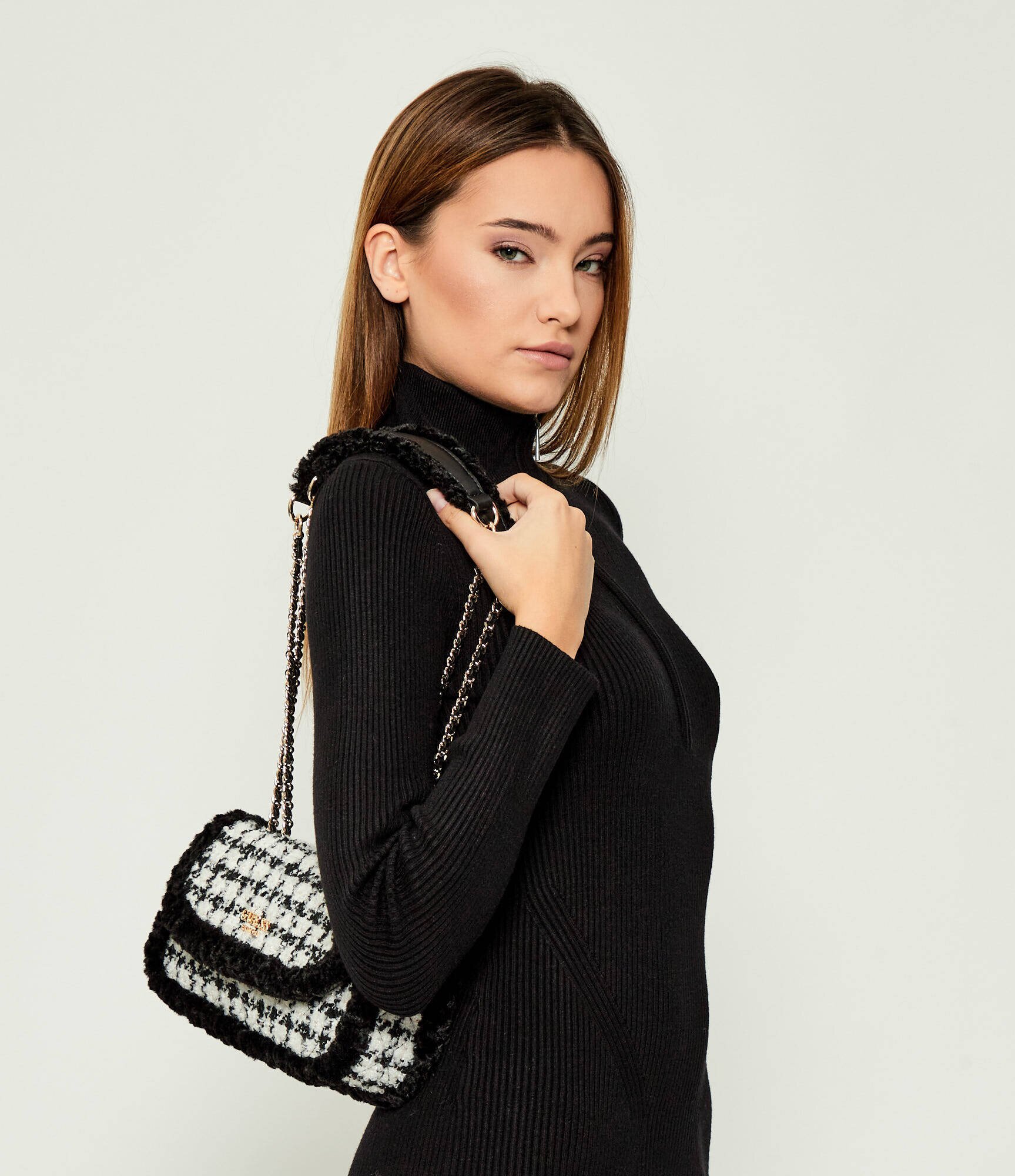 GUESS Geantă pe umăr Cristi | shearling