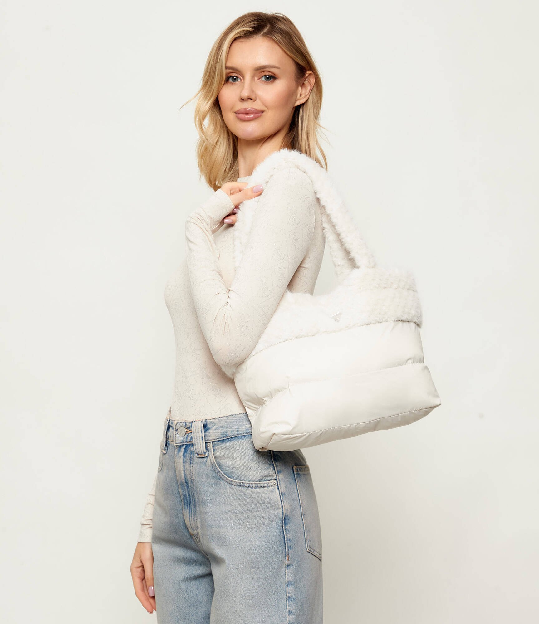 GUESS Geantă shopper SVEVA | shearling