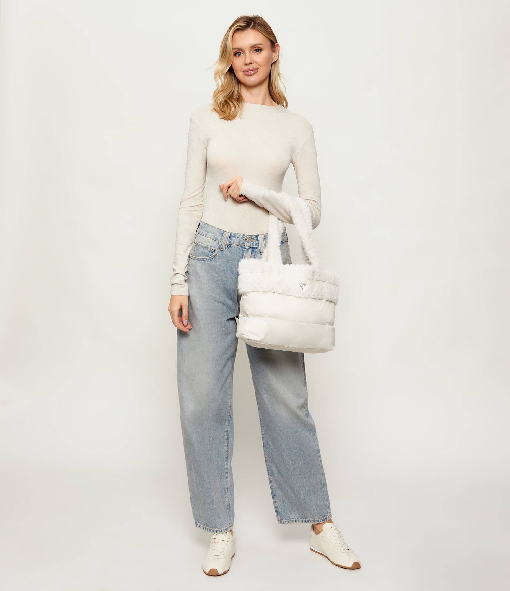 GUESS Geantă shopper SVEVA | shearling