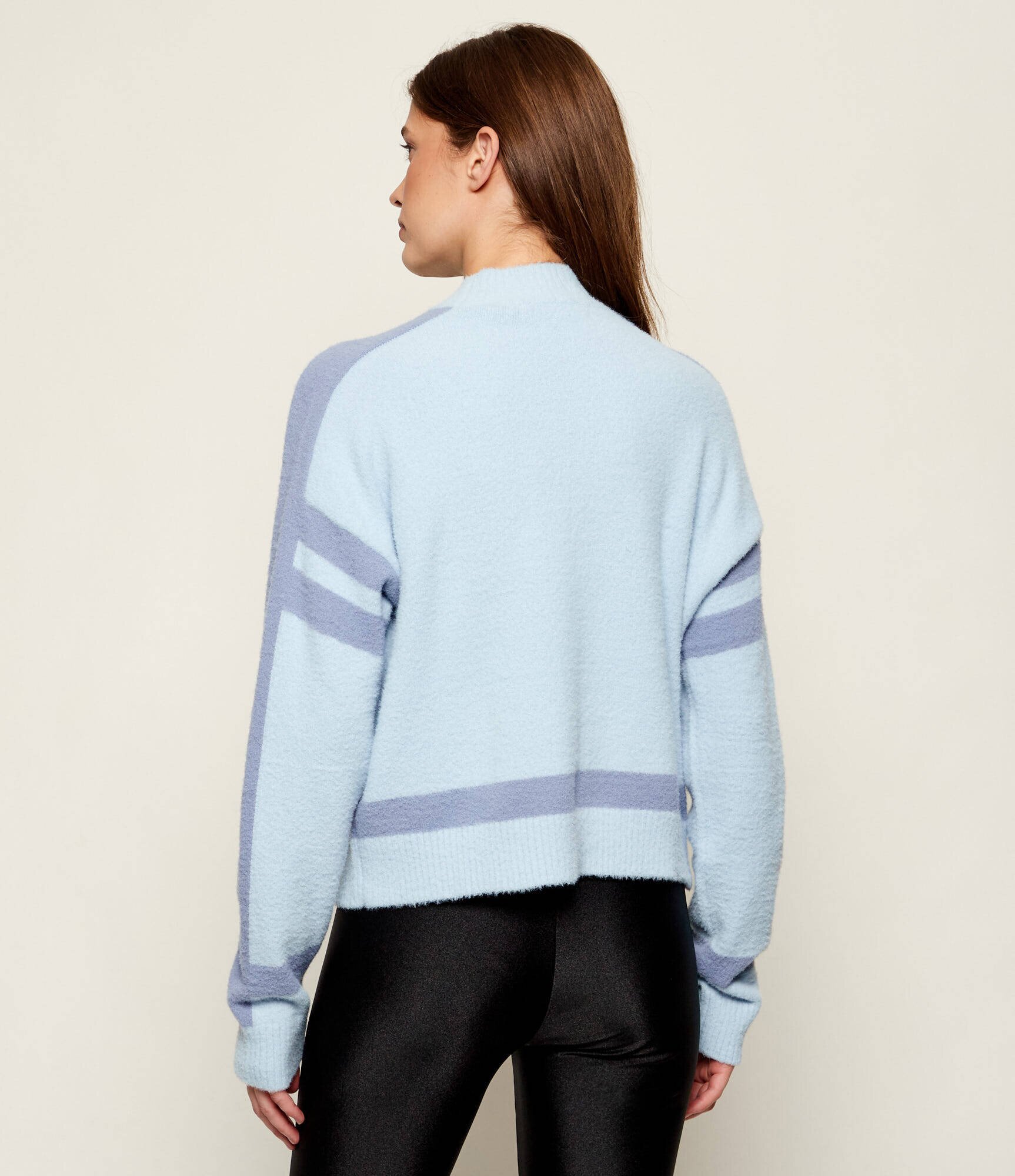 GUESS Guler înalt KAMILA | Relaxed fit