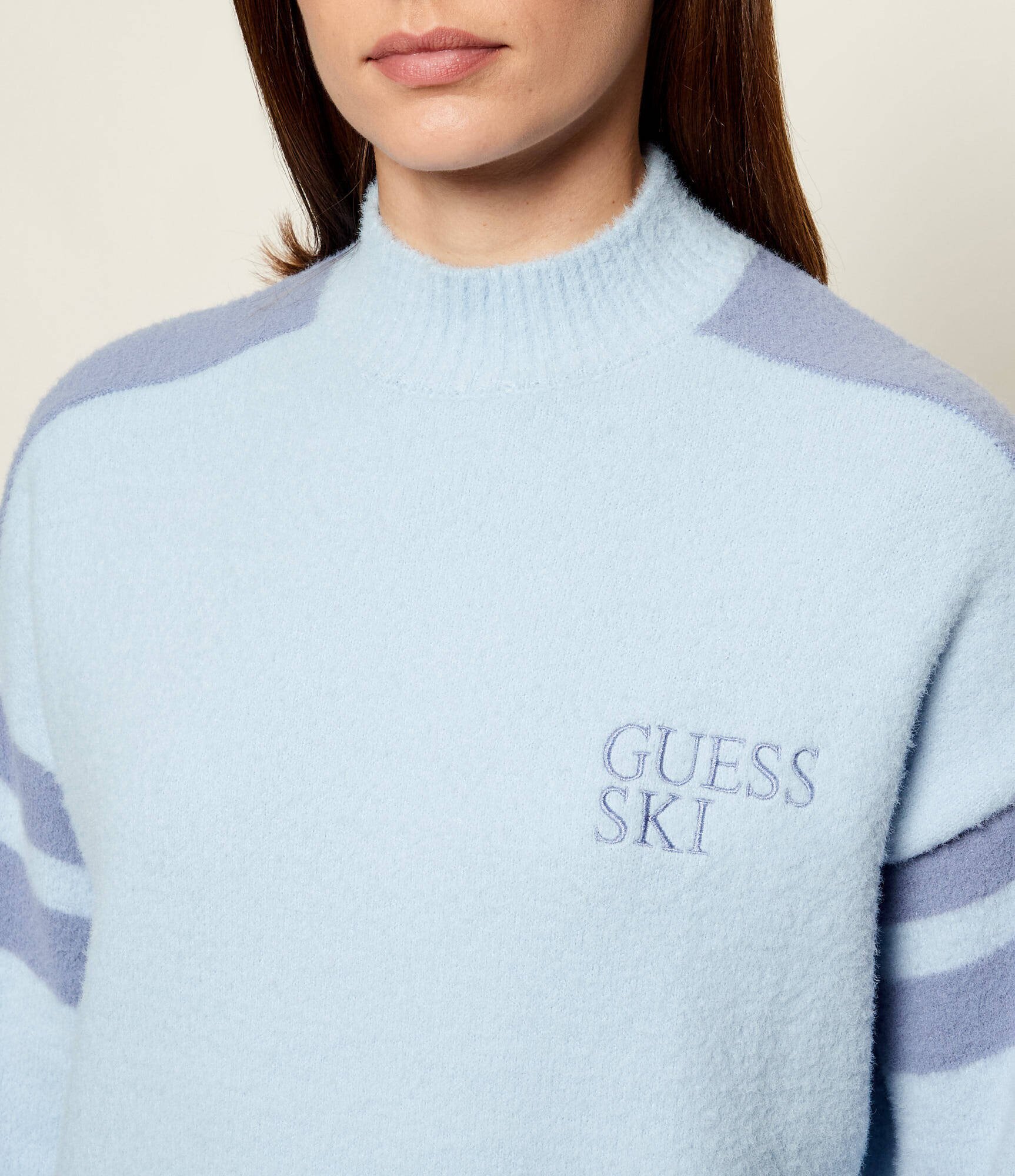 GUESS Guler înalt KAMILA | Relaxed fit