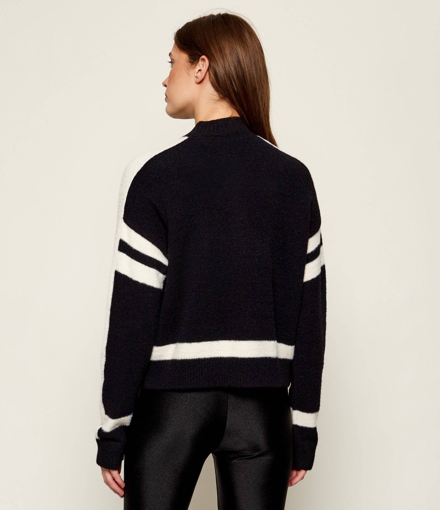GUESS Guler înalt KAMILA | Relaxed fit