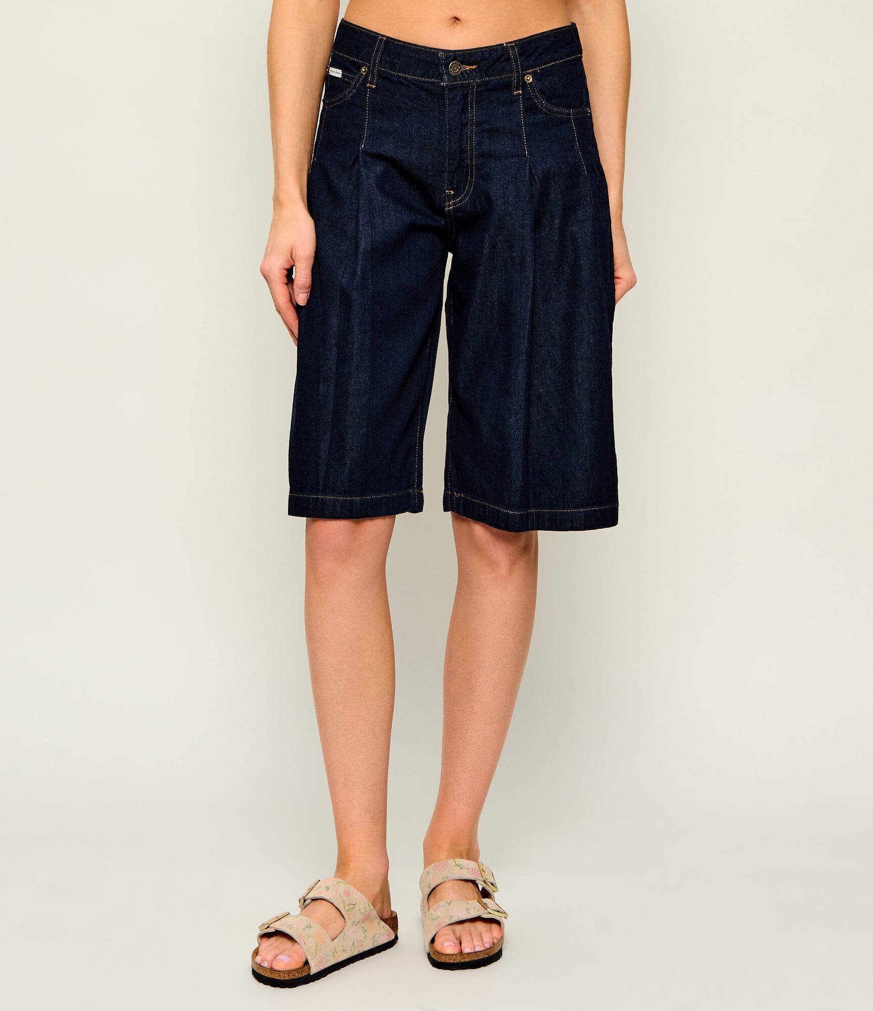 GUESS JEANS De blugi bermude Classic | Relaxed fit