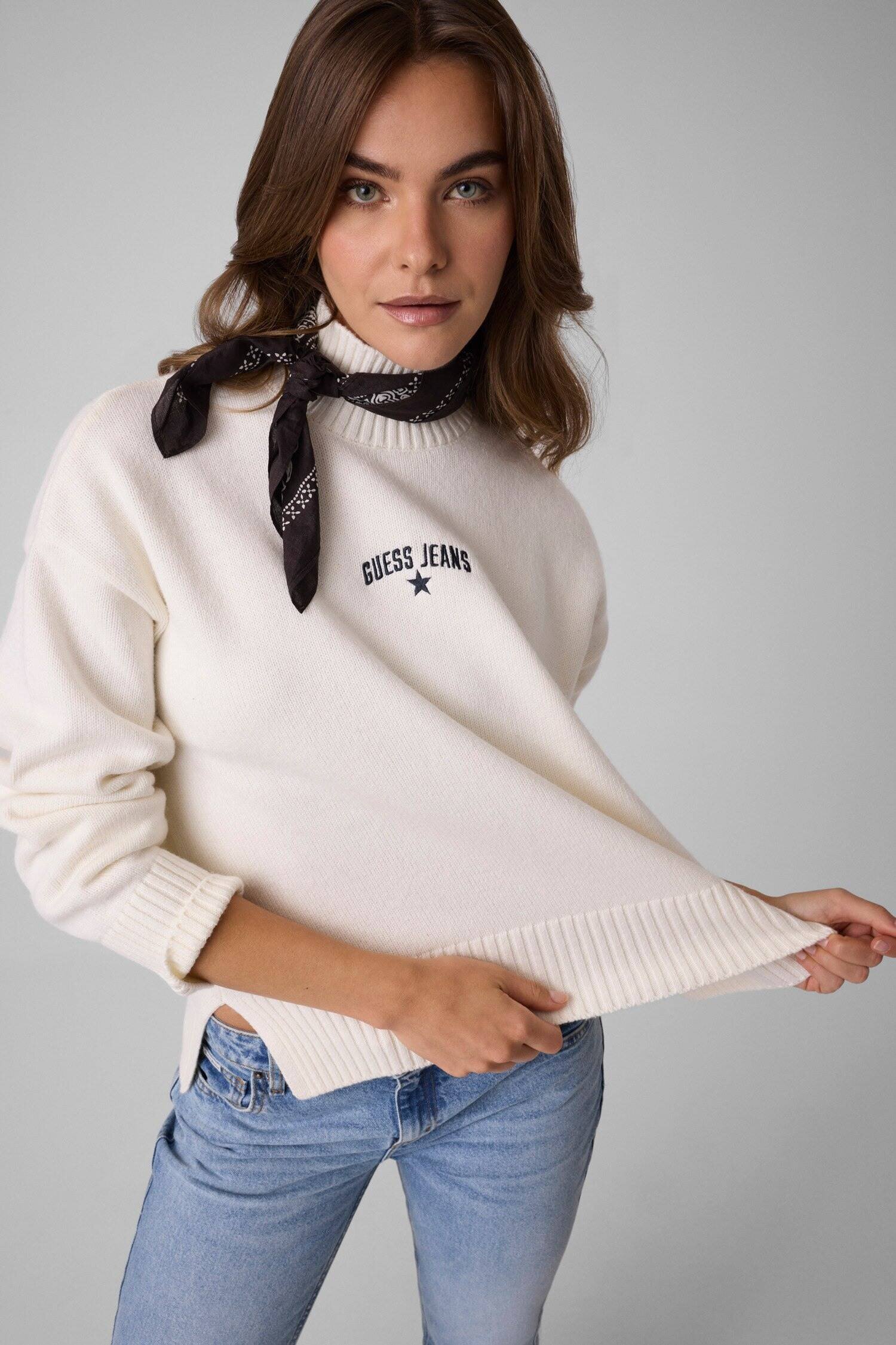 GUESS JEANS Guler înalt | Loose fit cu adaos de lână