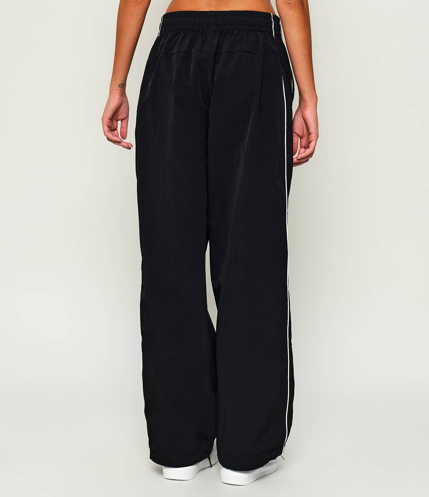 GUESS JEANS Pantaloni de trening | Relaxed fit