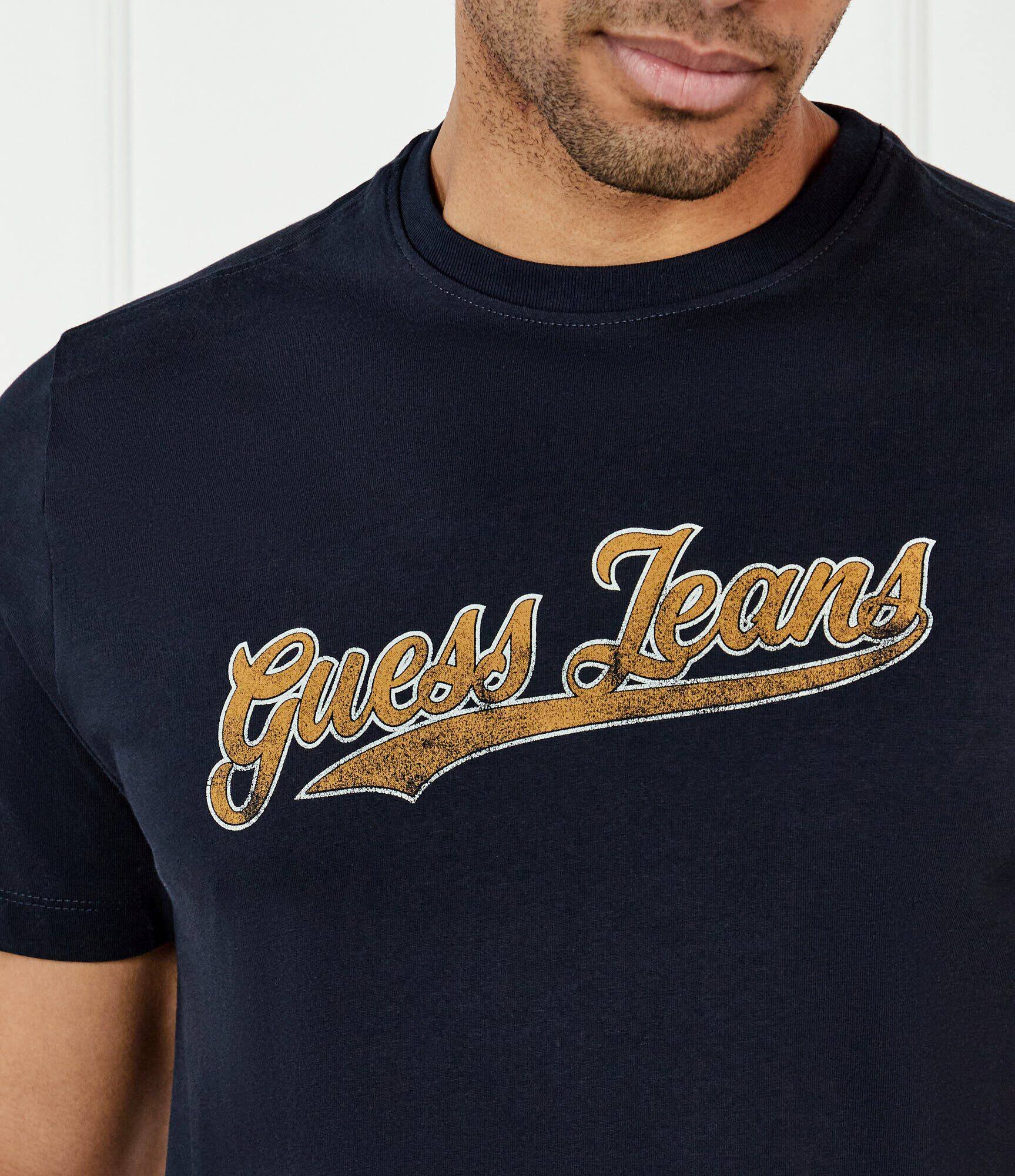 GUESS JEANS Tricou 1981 | Regular Fit